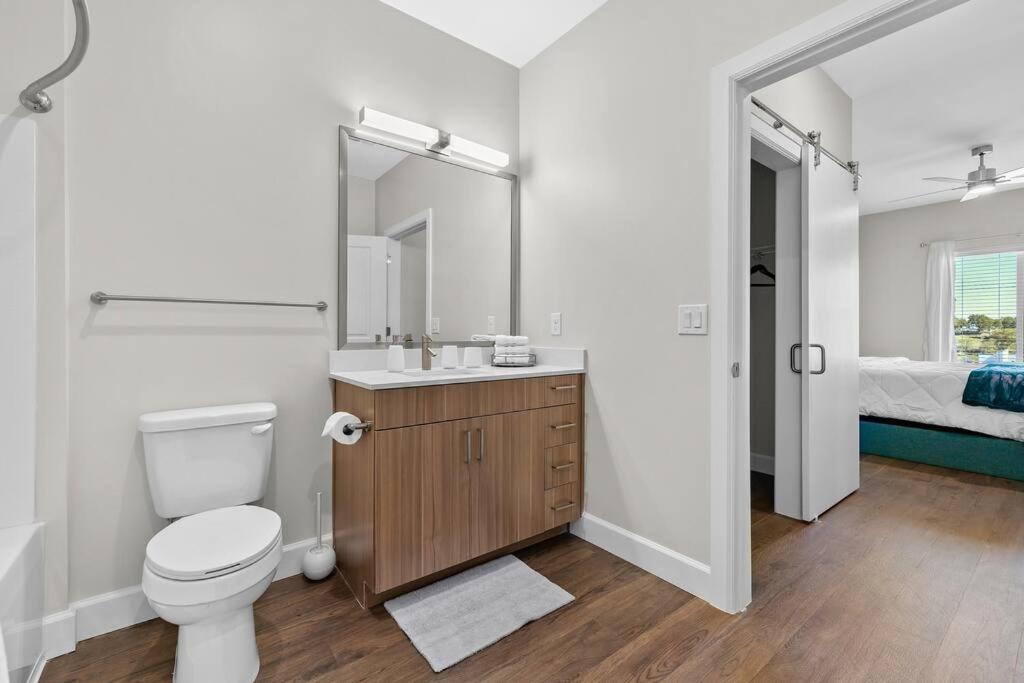 Two-Bedroom Apartment - Photo 6
