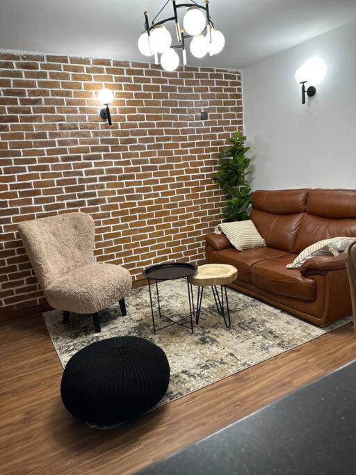 Three-Bedroom Apartment photo 2