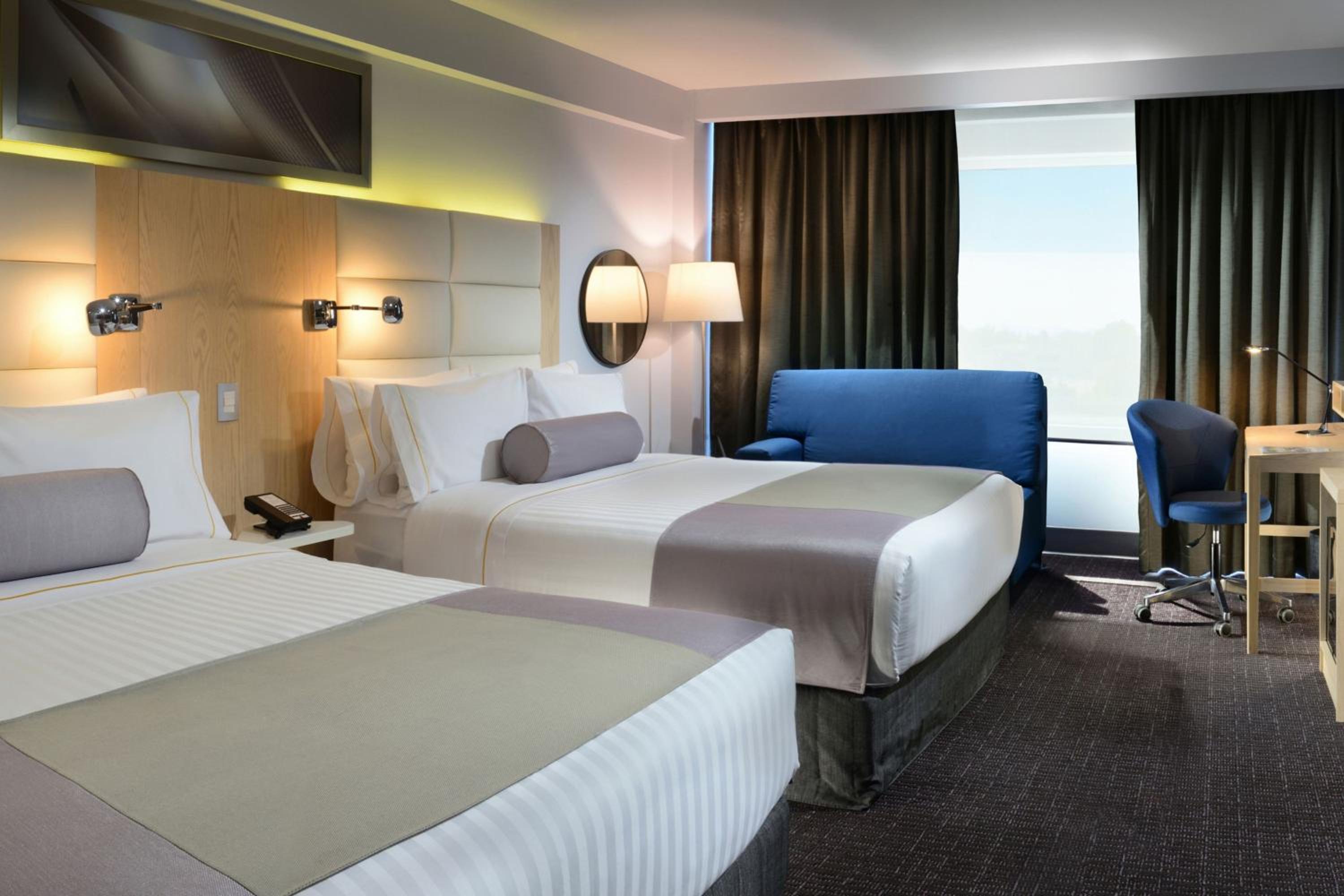 Standard Queen Room with Two Queen Beds