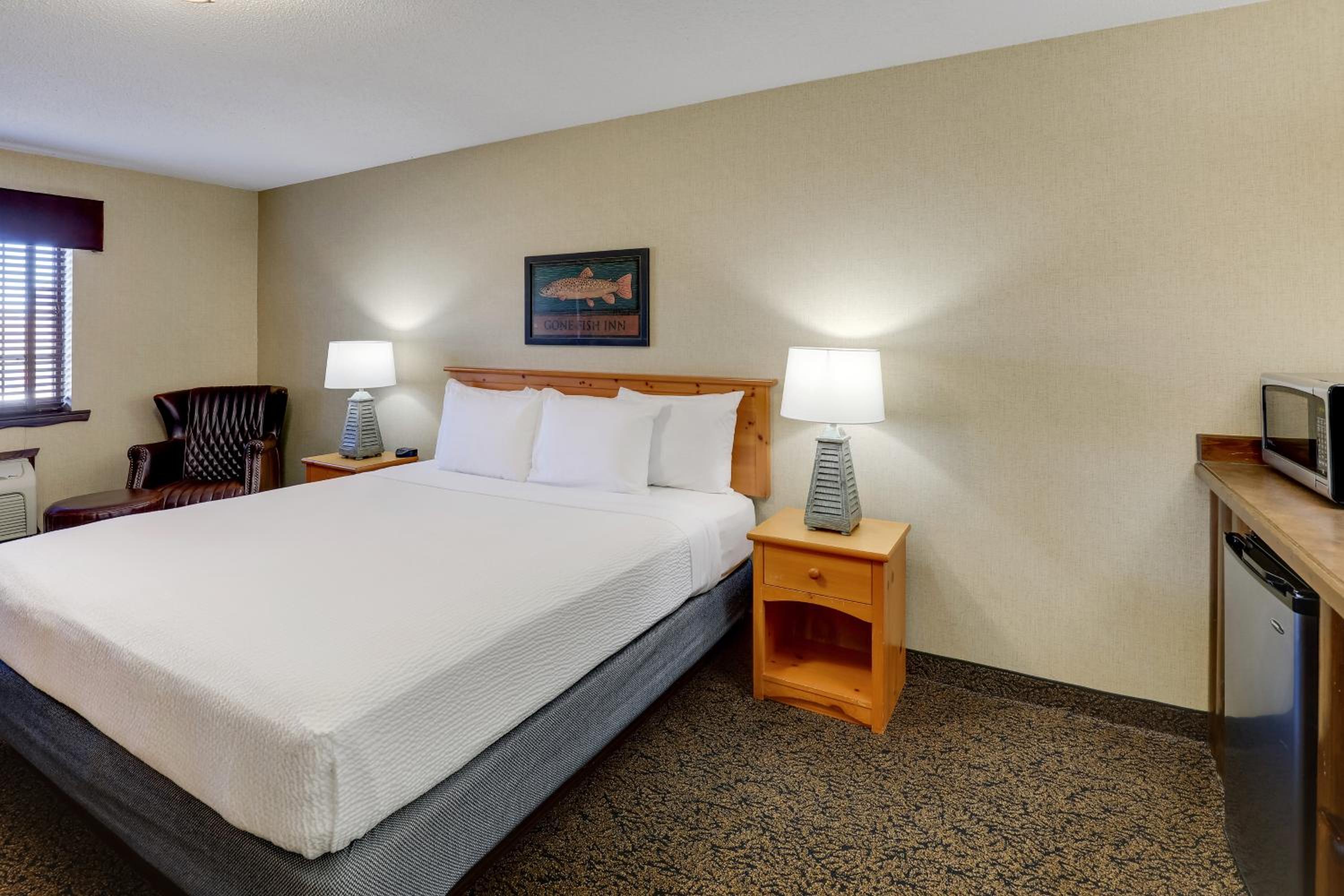 Deluxe King Room - Photo 5