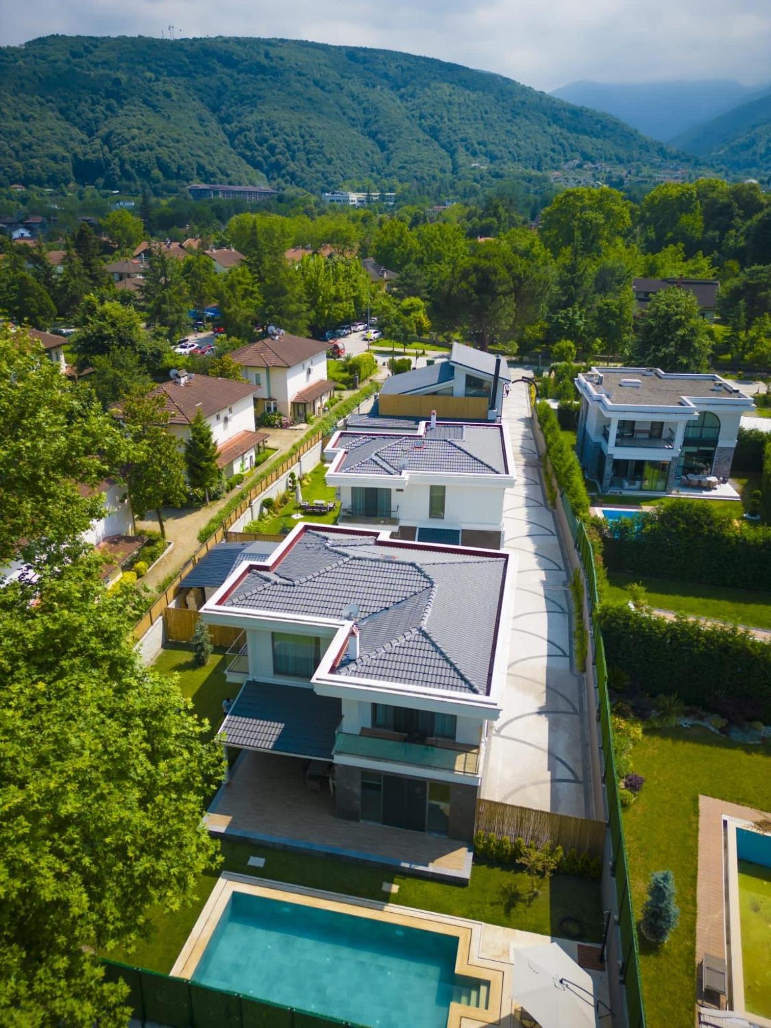 Villa with Private Pool - Photo 26