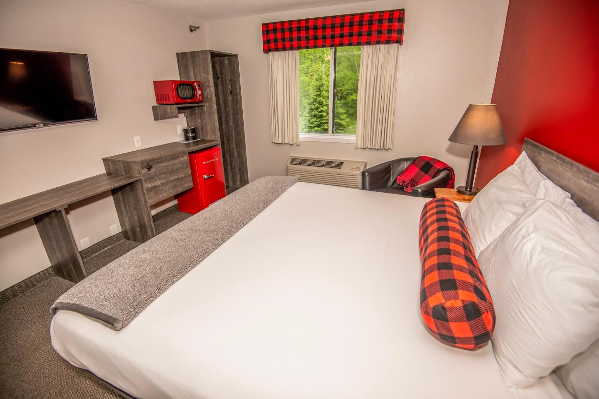 Deluxe King Room photo 3