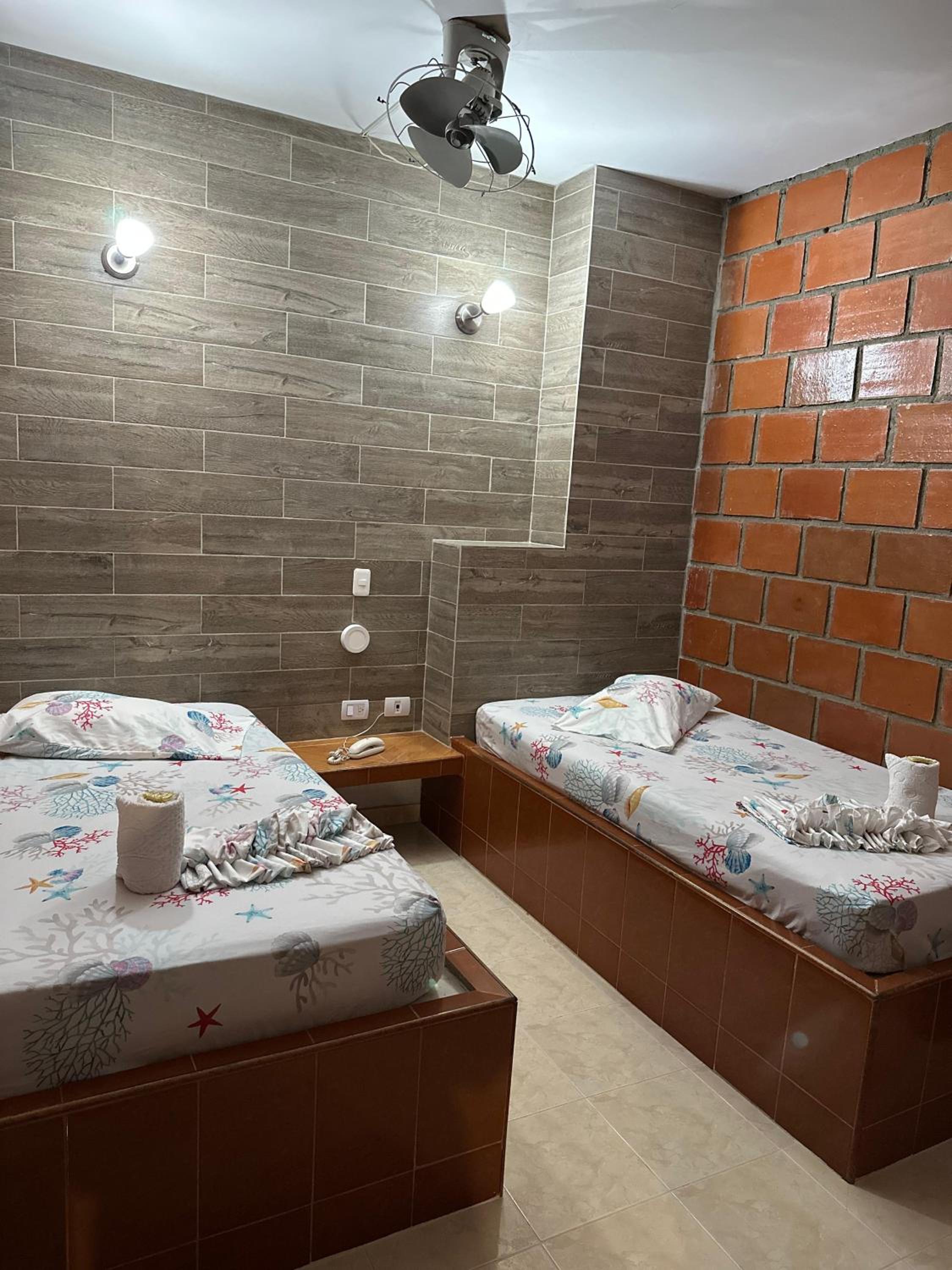Standard Double Room With Shared Bathroom photo 2