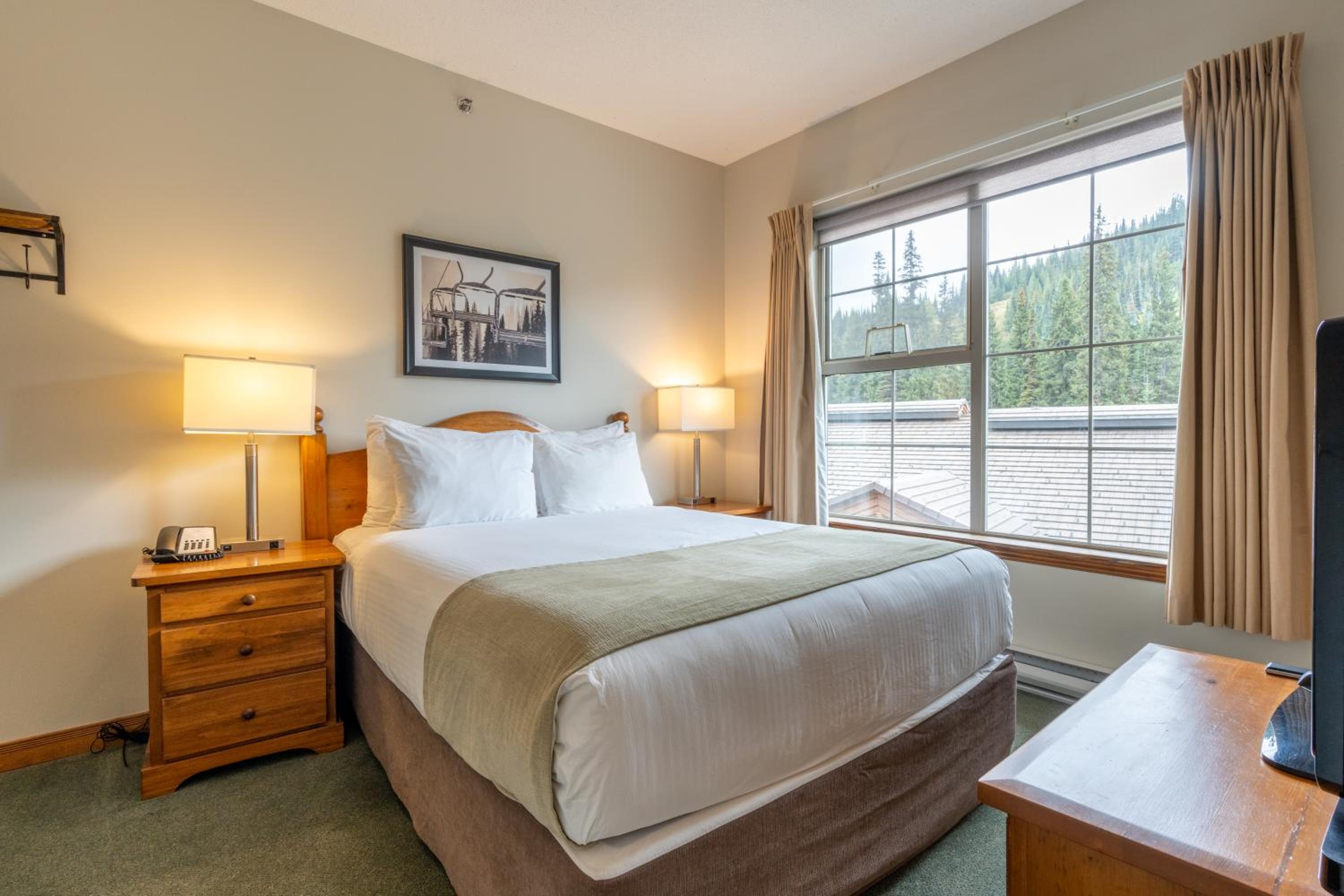 Premium One Bedroom Suite with Two Queens photo 1