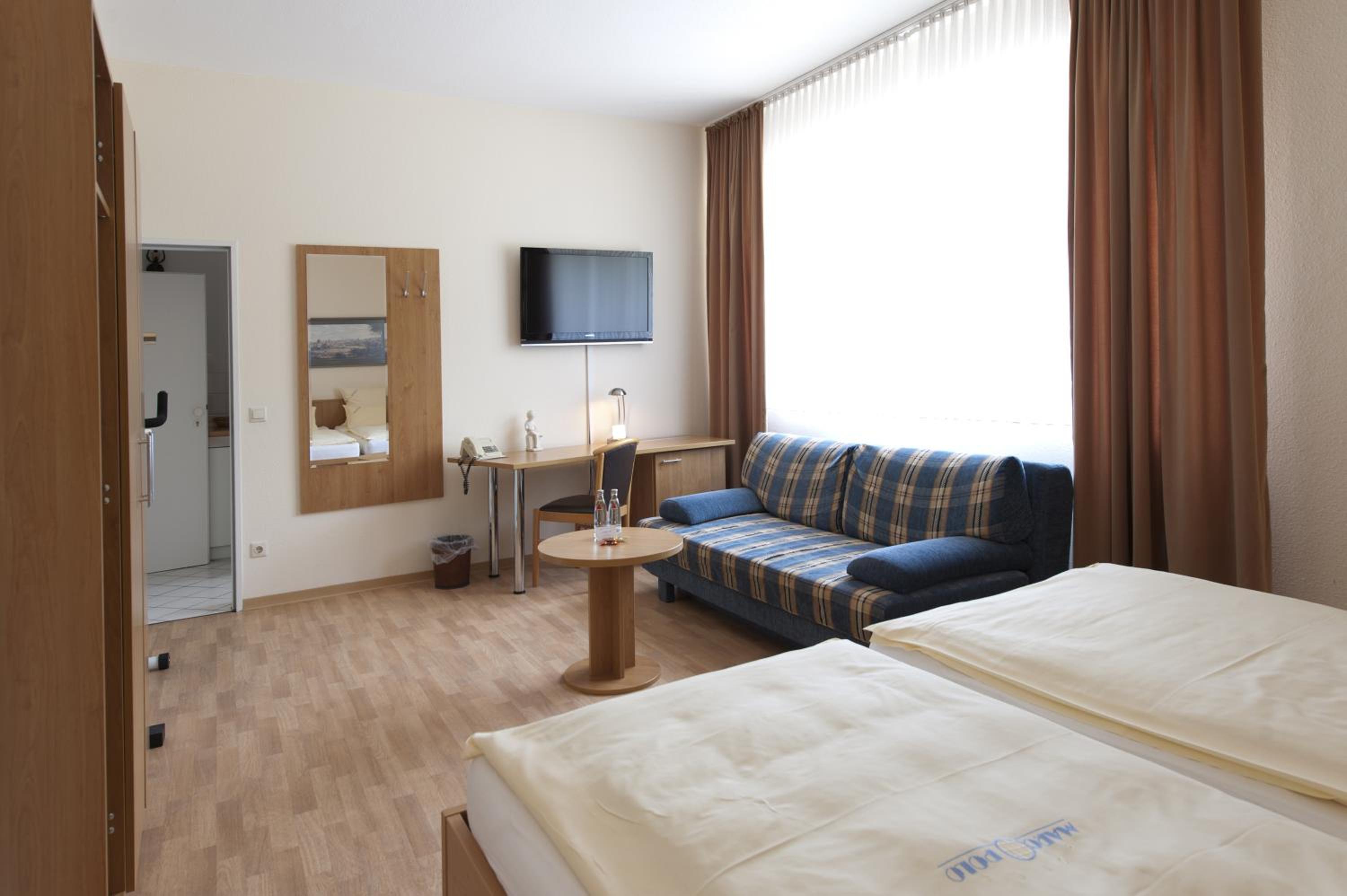 Double Room - Photo 3