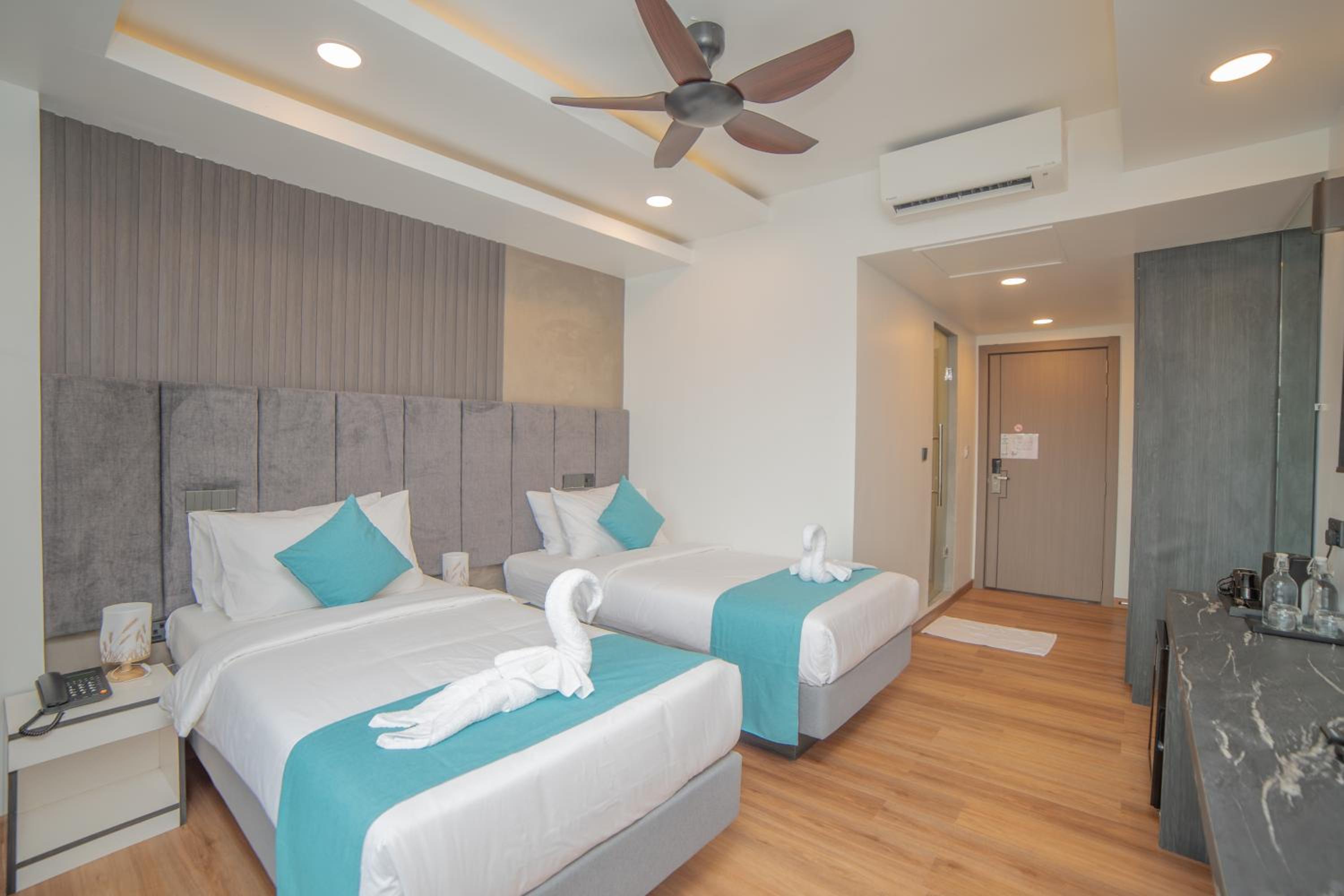 Superior Room with Balcony photo 1