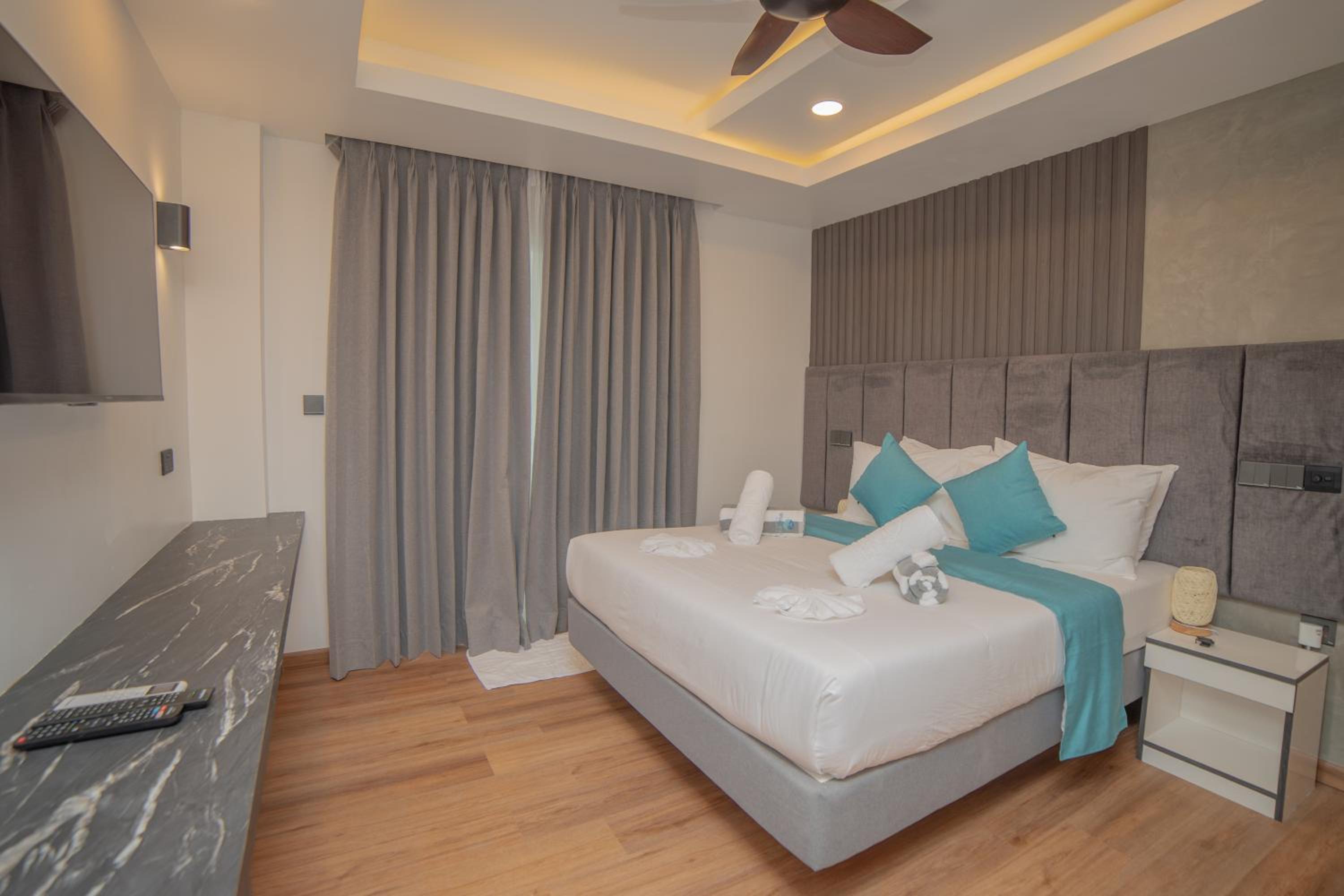 Superior Room with Balcony photo 2