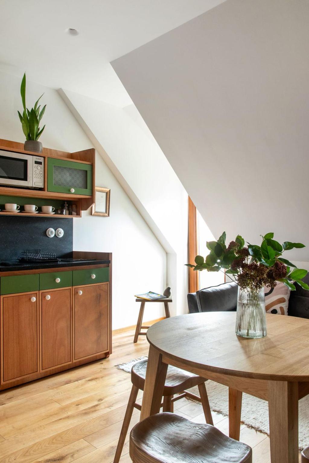Apartment with Garden View - Photo 3