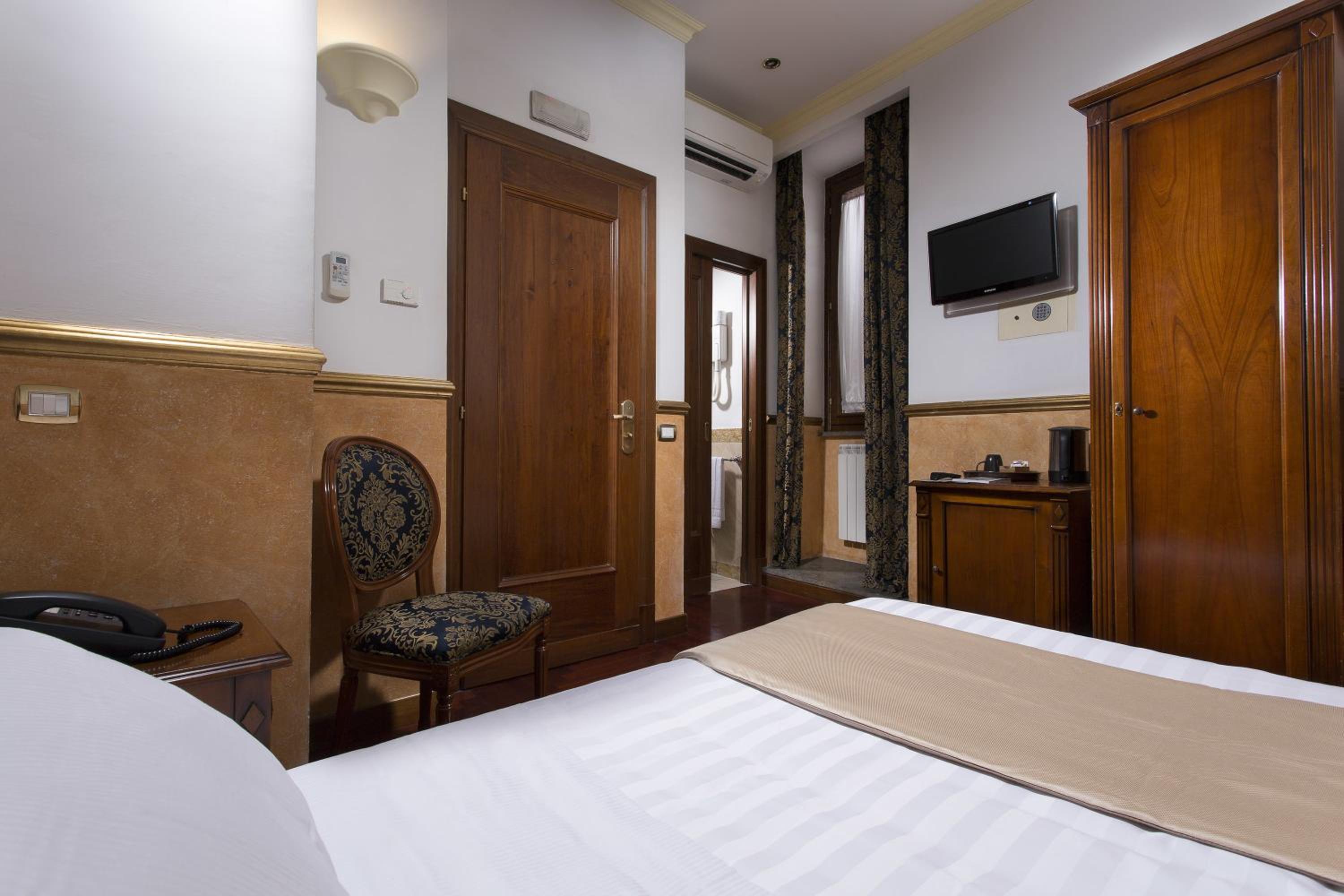 Economy Single Room photo 3