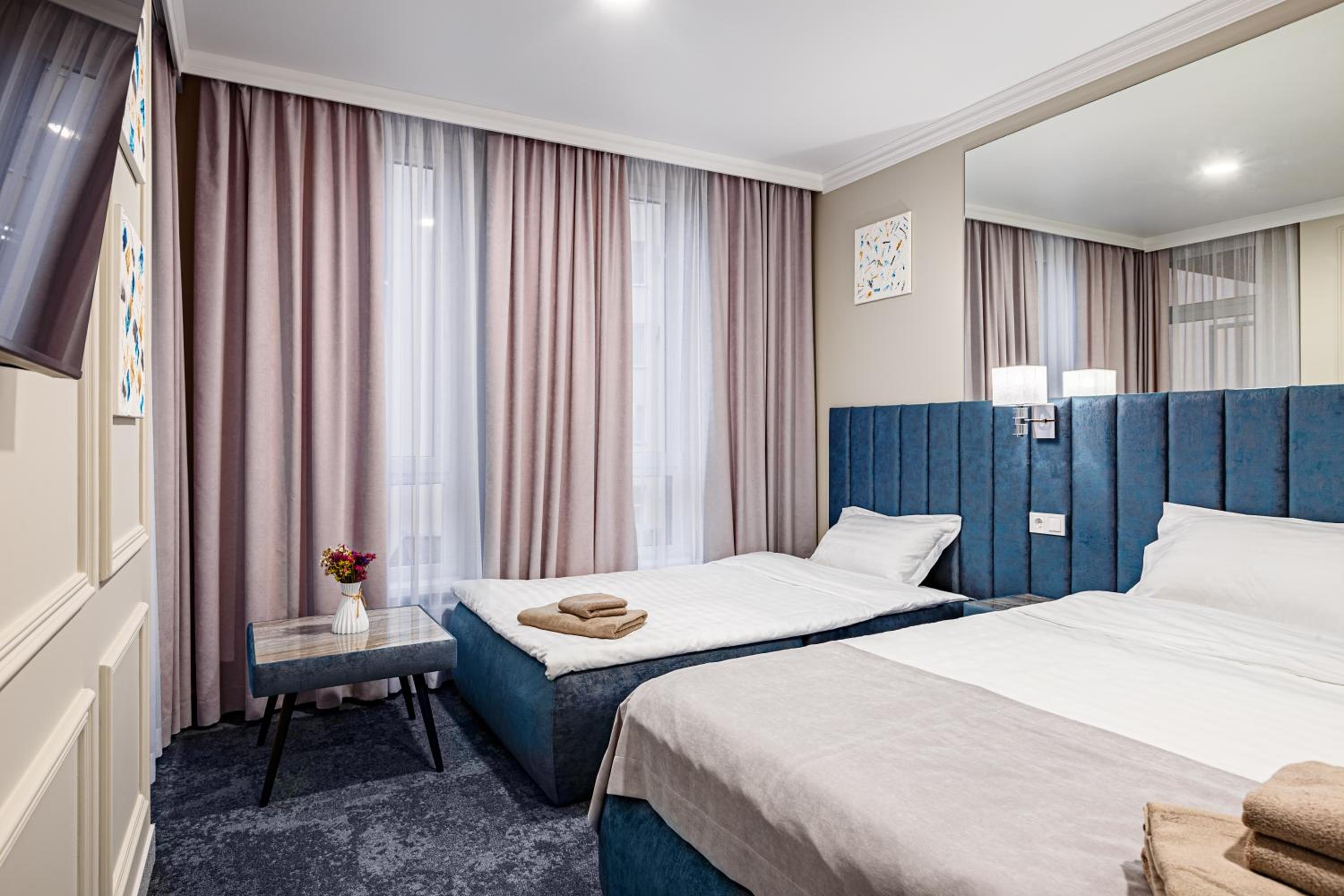 Deluxe Triple Room photo 2