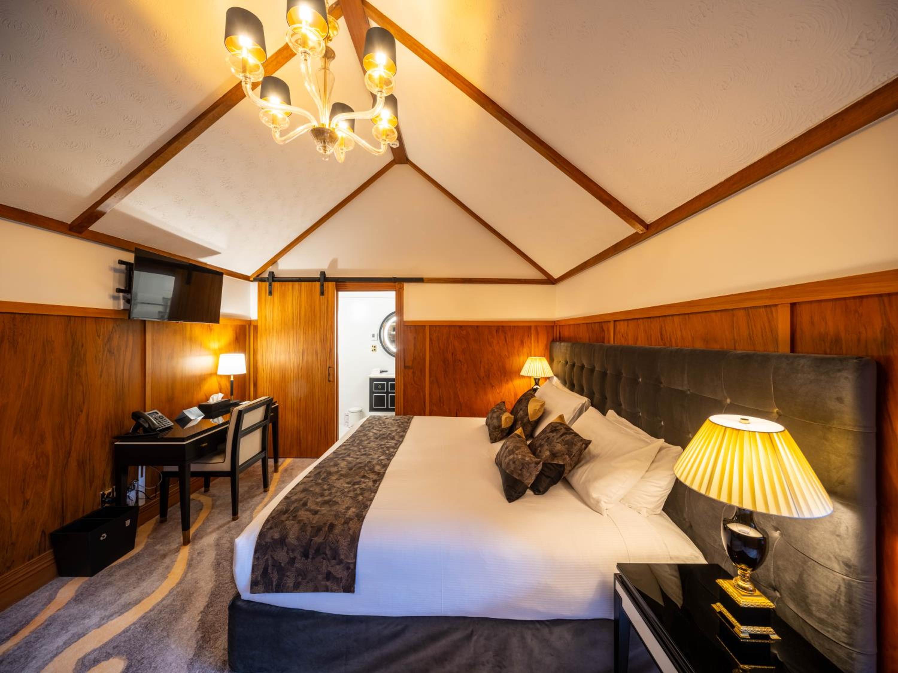 Lodge King - Photo 13
