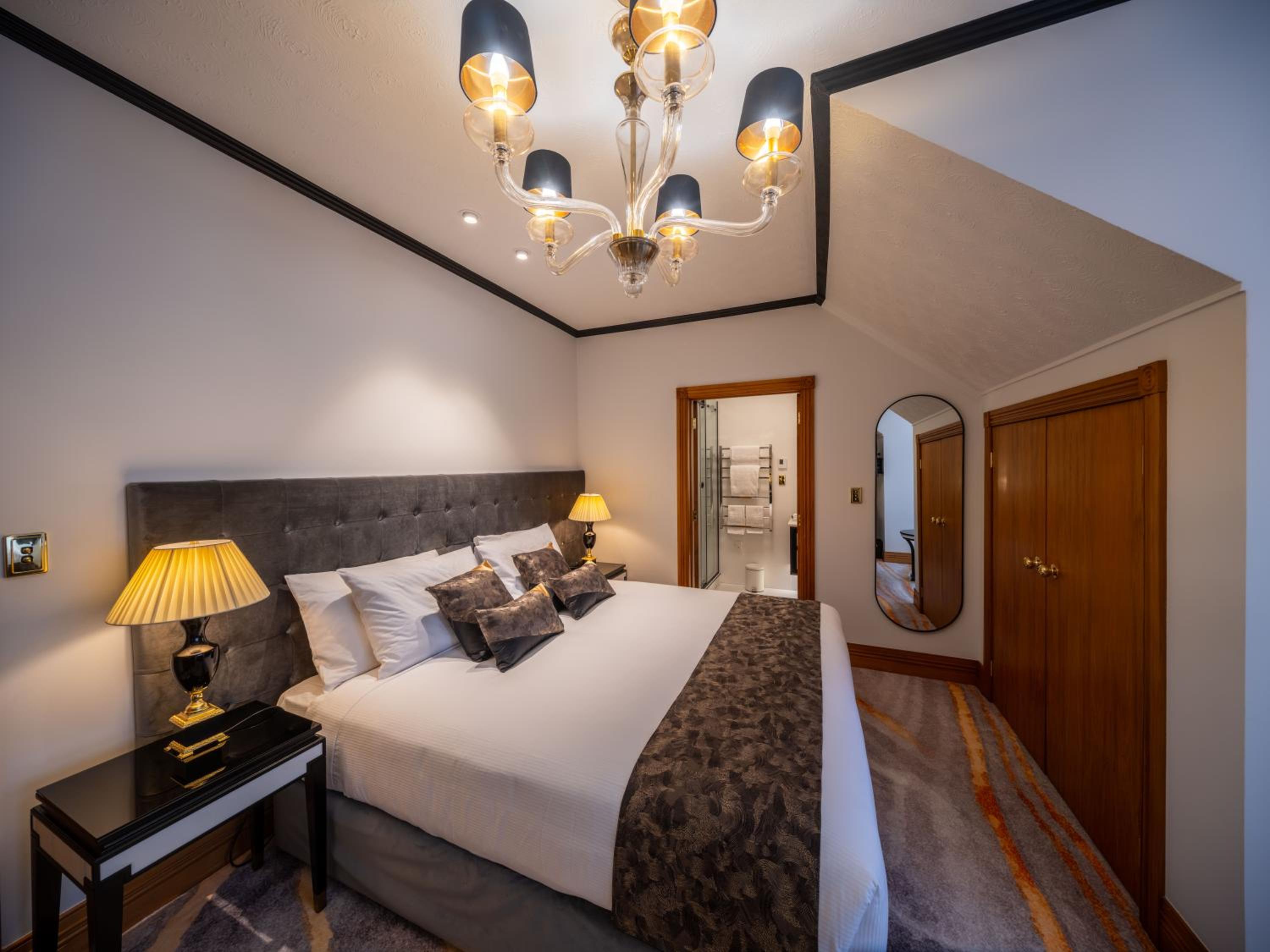 Lodge King - Photo 17
