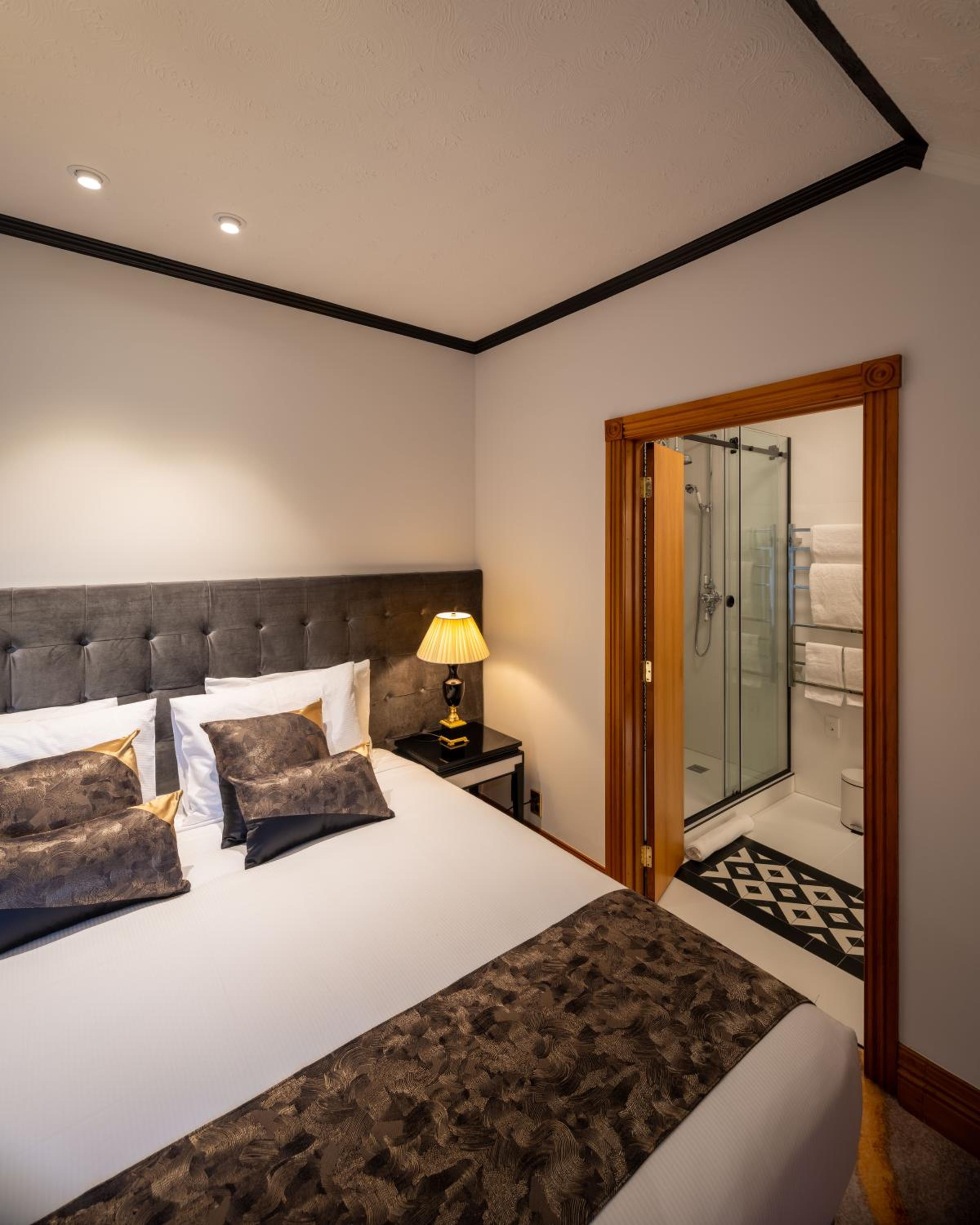 Lodge King - Photo 15