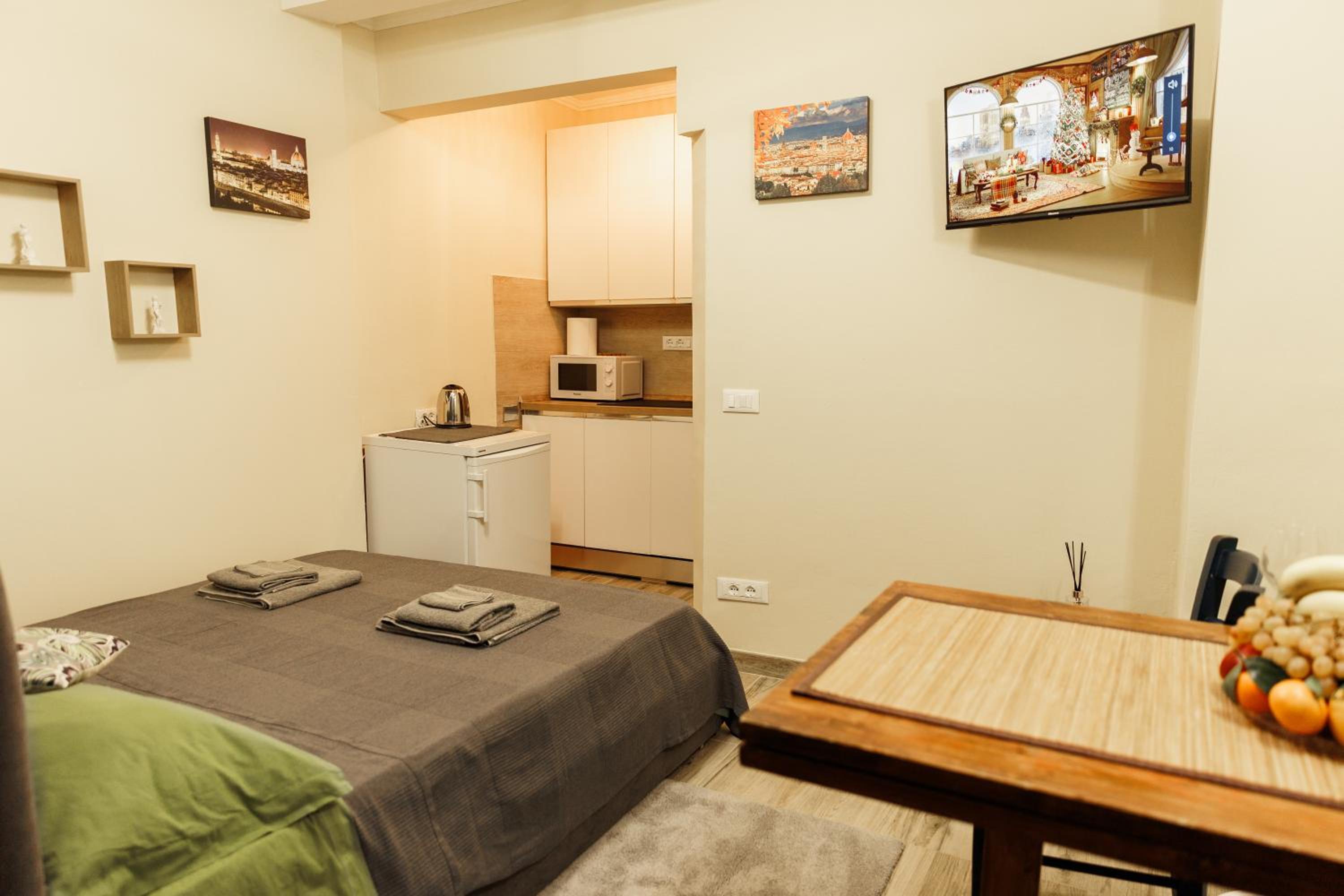 One-Bedroom Apartment