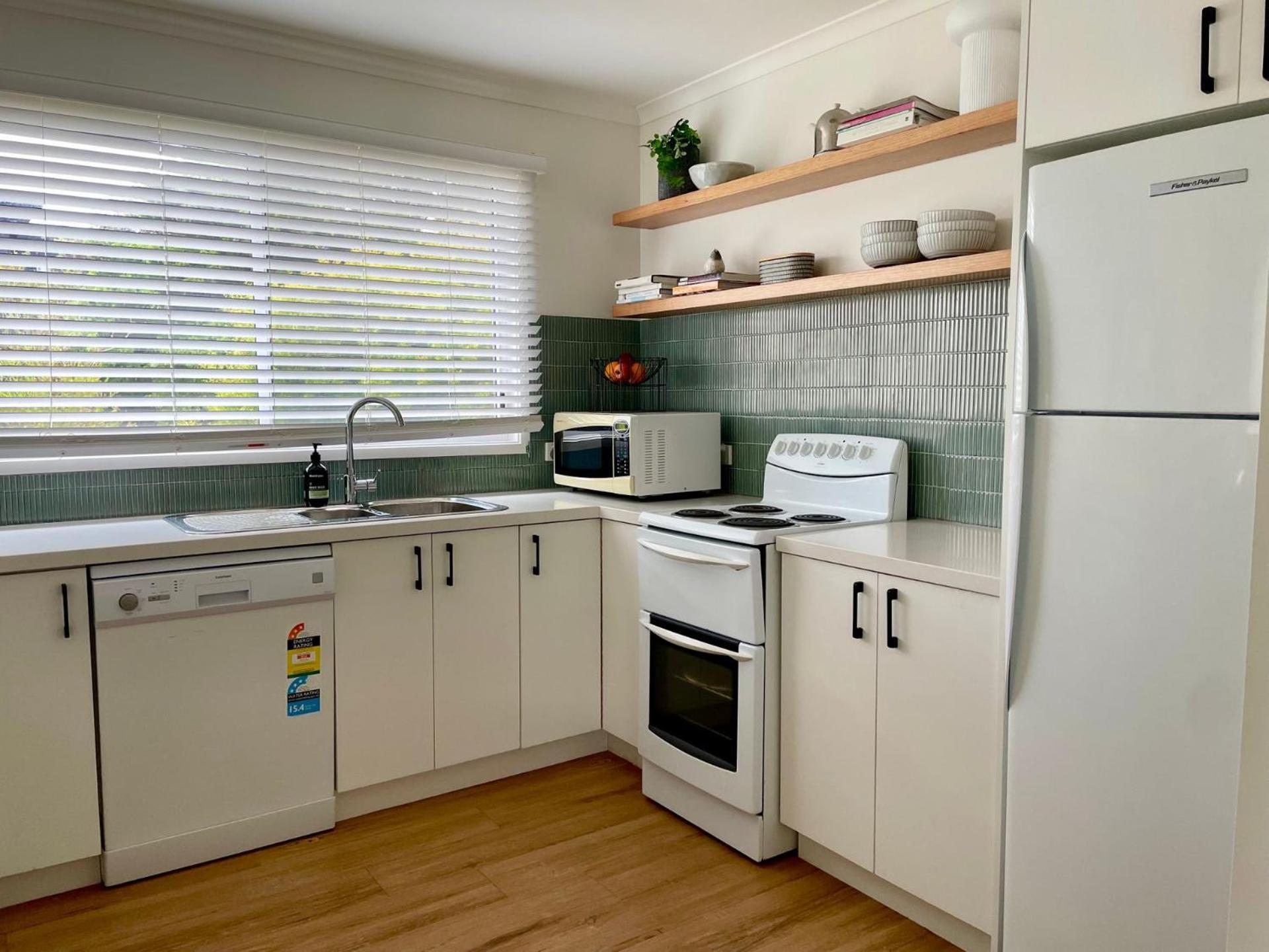 Three-Bedroom House photo 2