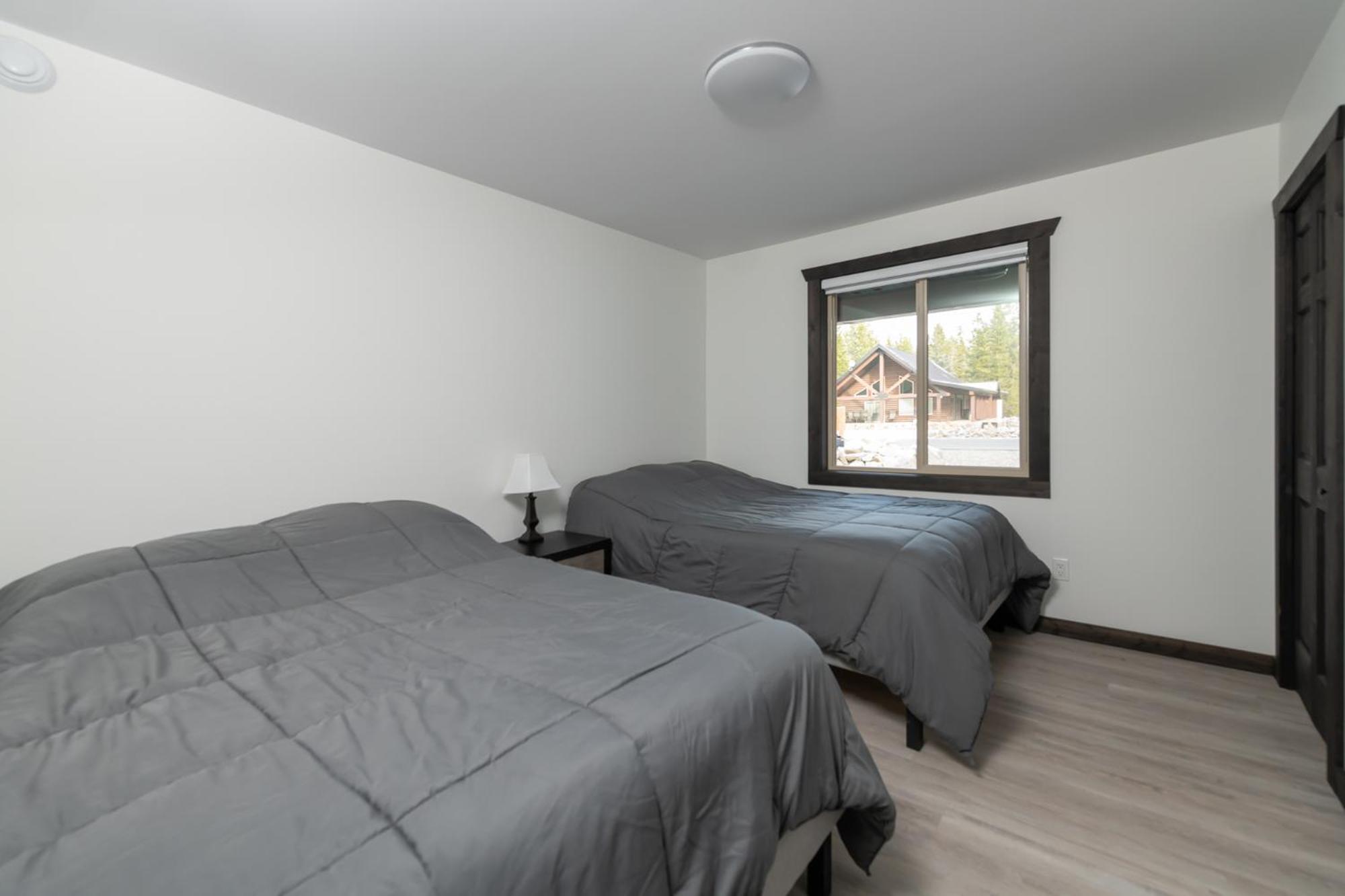 Three-Bedroom House photo 2