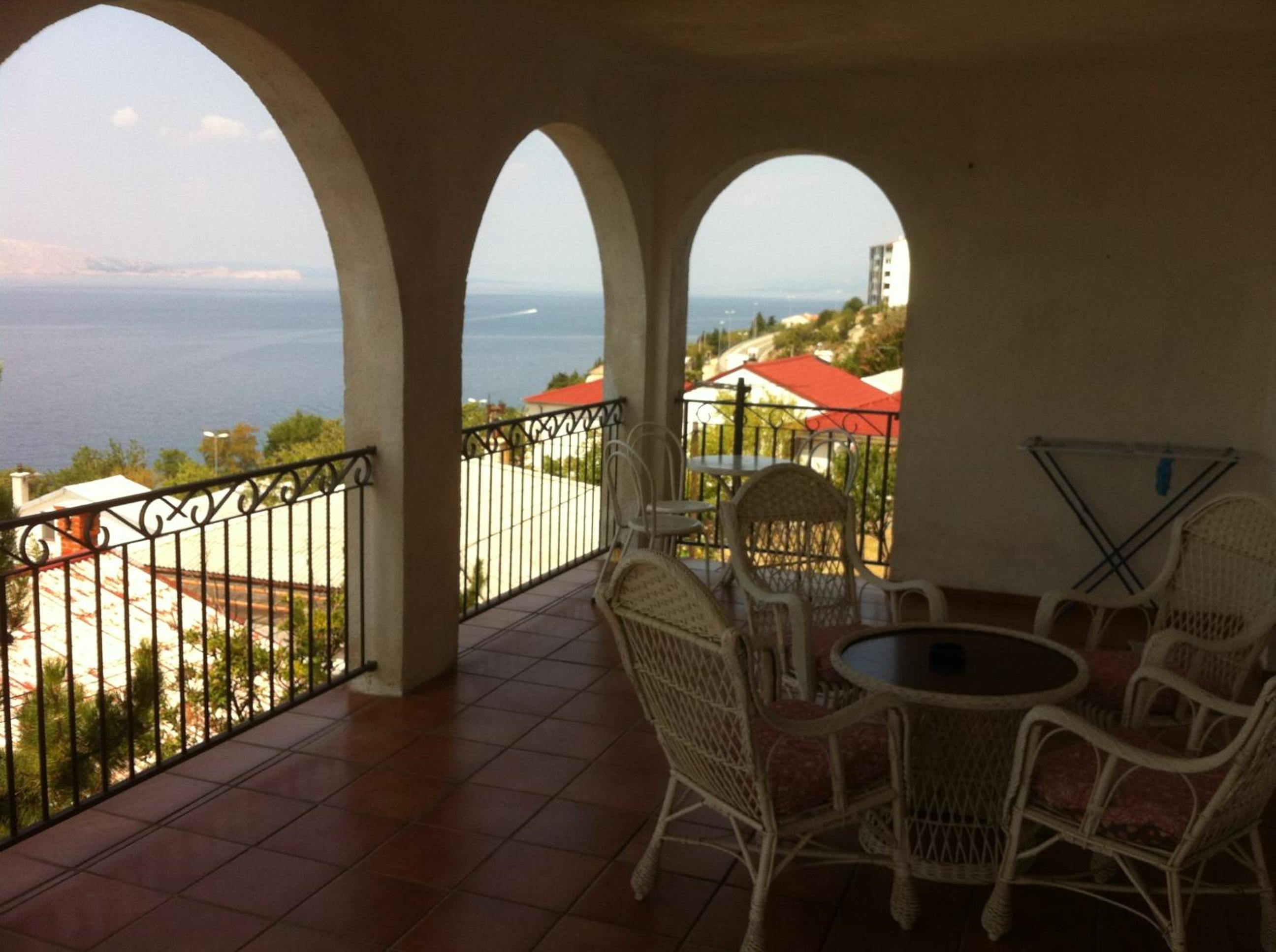 Apartment With Sea View photo 2