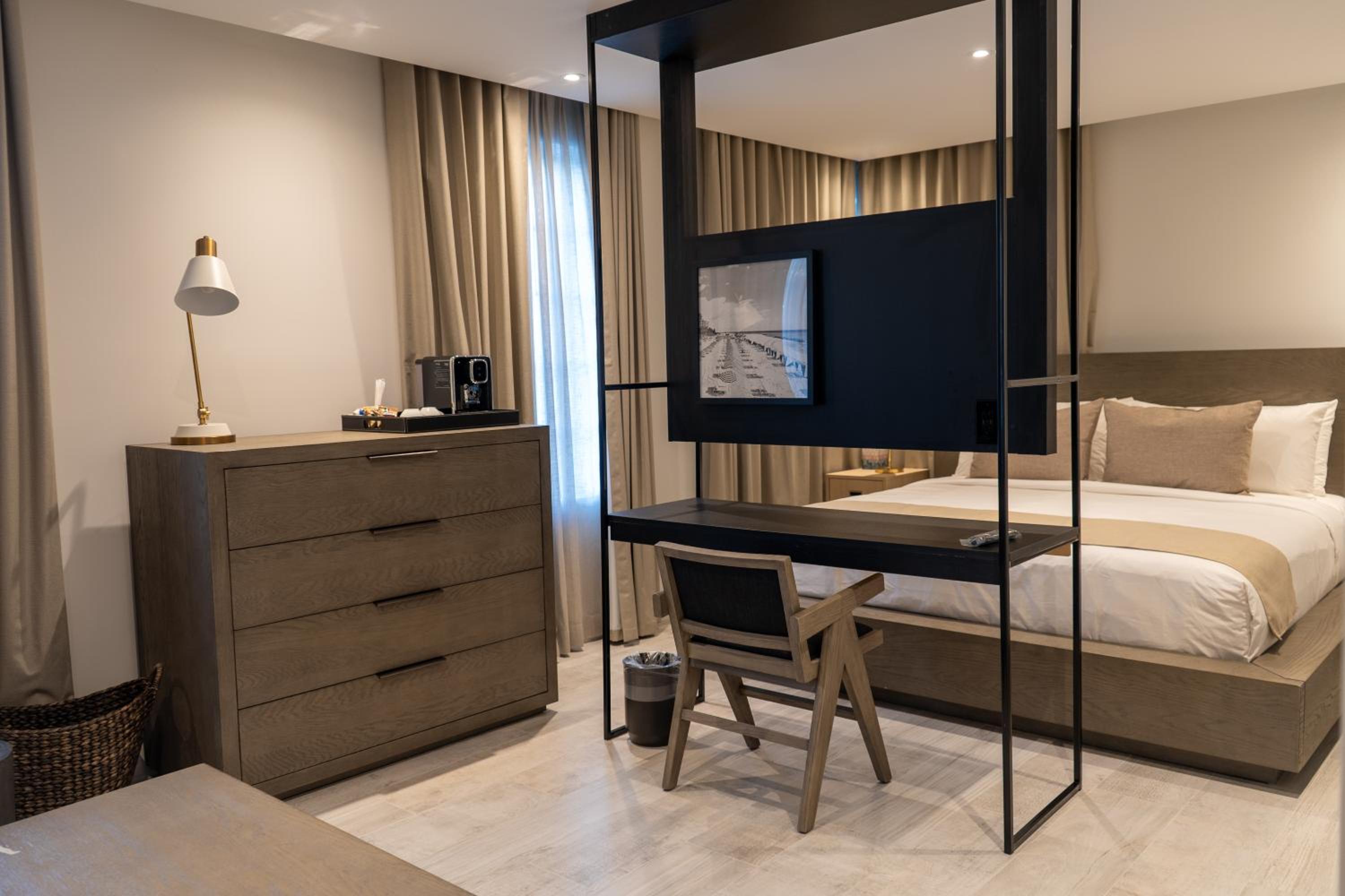 King Suite - Photo 1