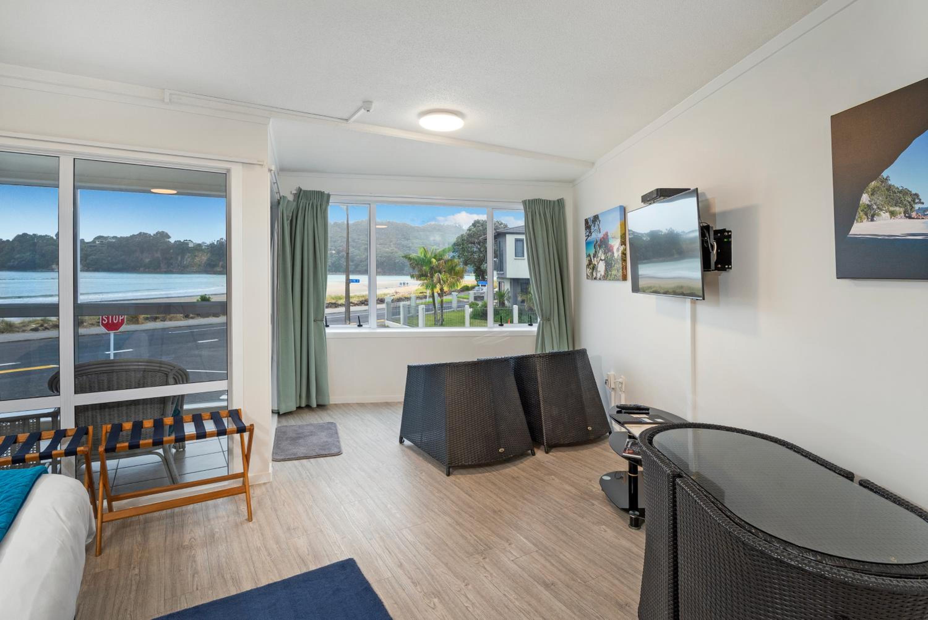 Studio Apartment with Sea View- First Floor photo 2