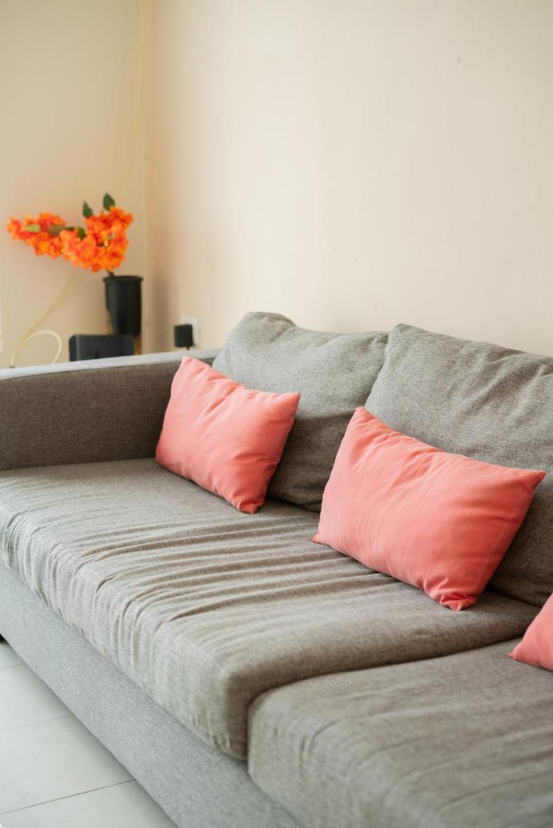 Three-Bedroom House - Photo 30