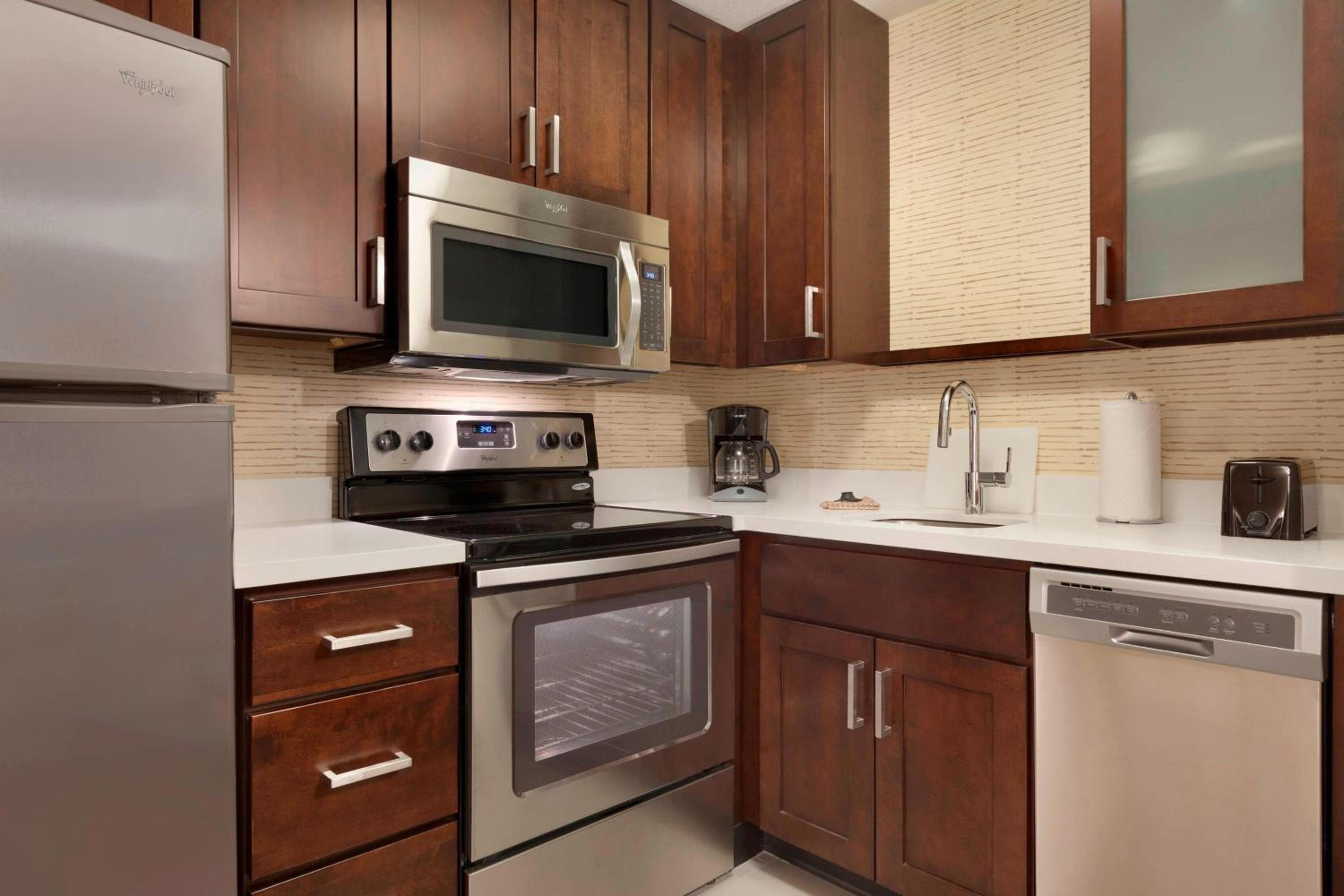 One-Bedroom Suite photo 3