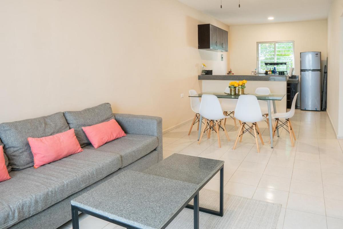 One-Bedroom House - Photo 41