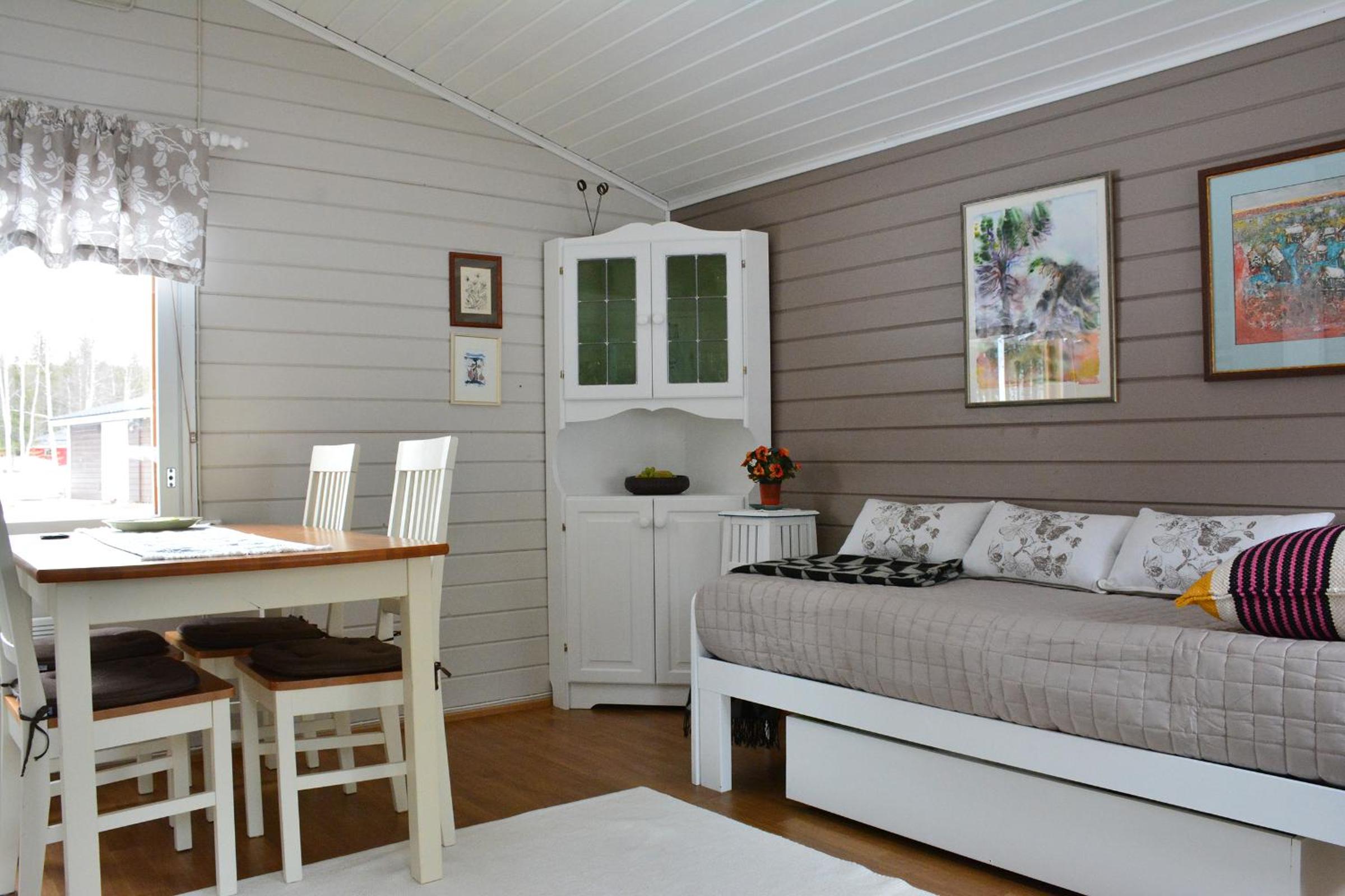 Bungalow with Patio - Karpalo  - Photo 27