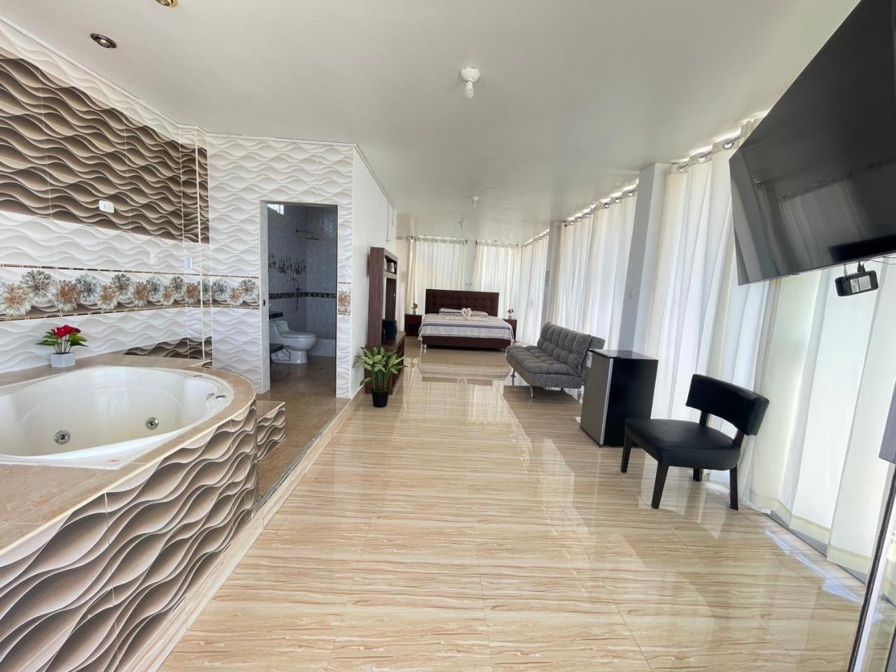 King Suite with Ocean View