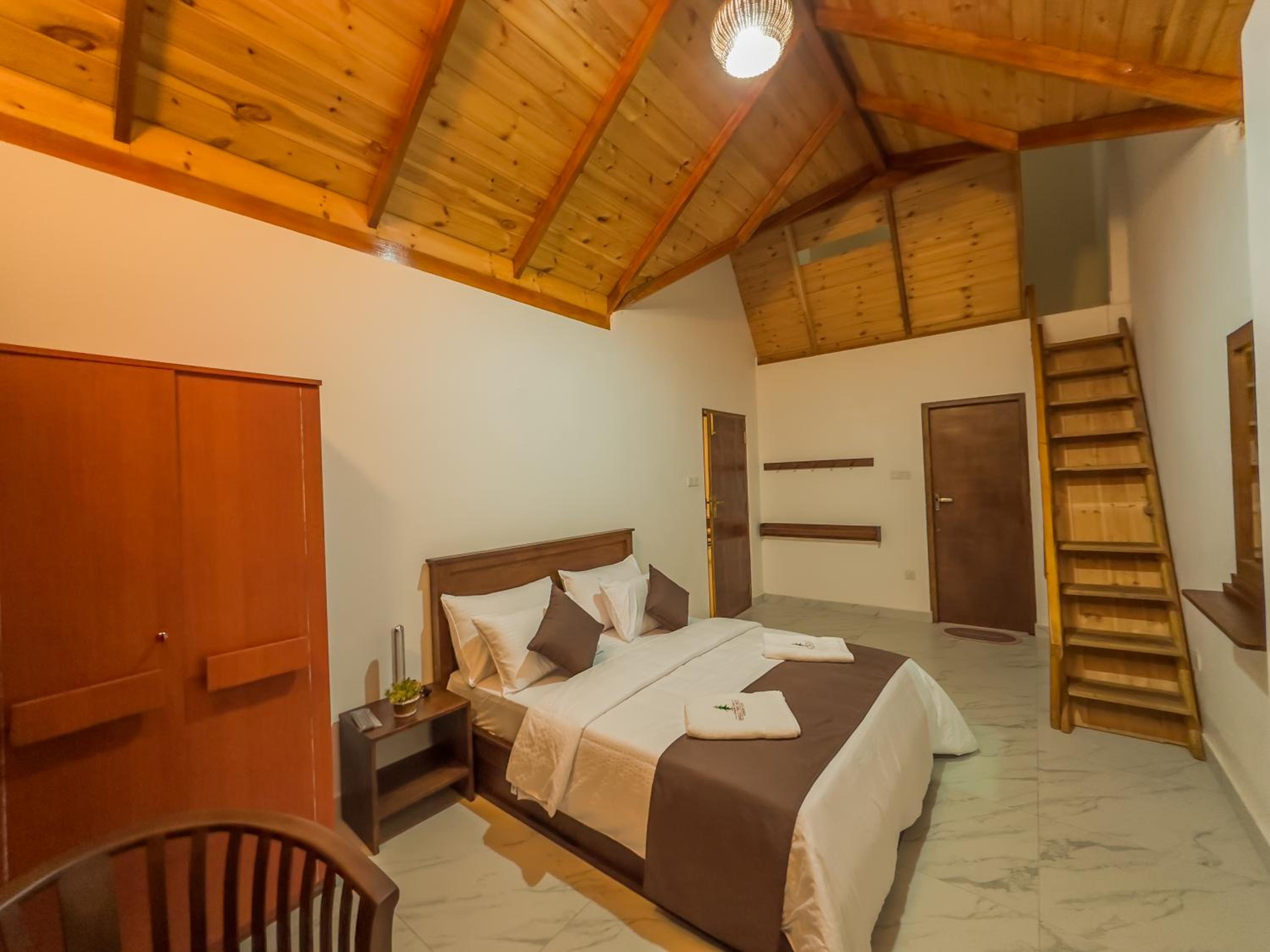 Deluxe Triple Room photo 3