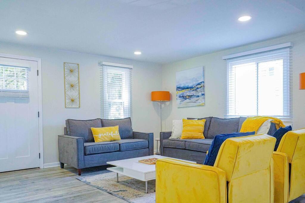 Three-Bedroom House photo 1