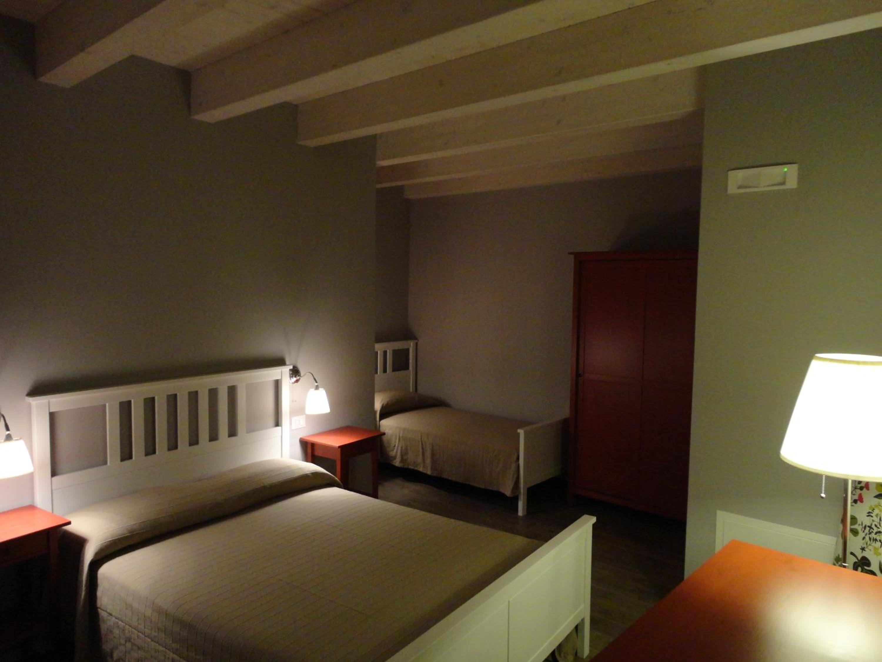 Triple Room With Private Bathroom photo 3
