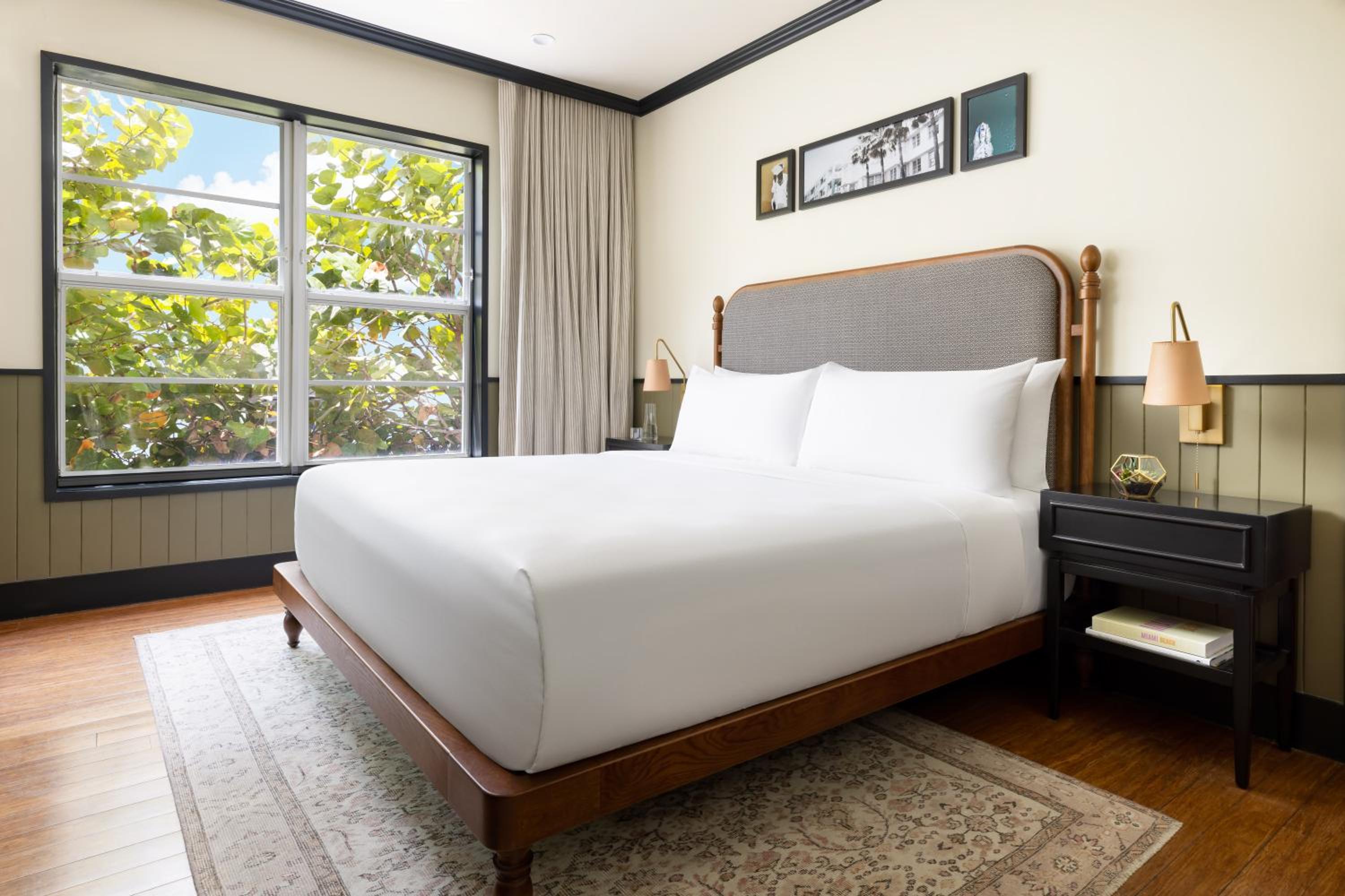 Classic King Room - 1 King Bed