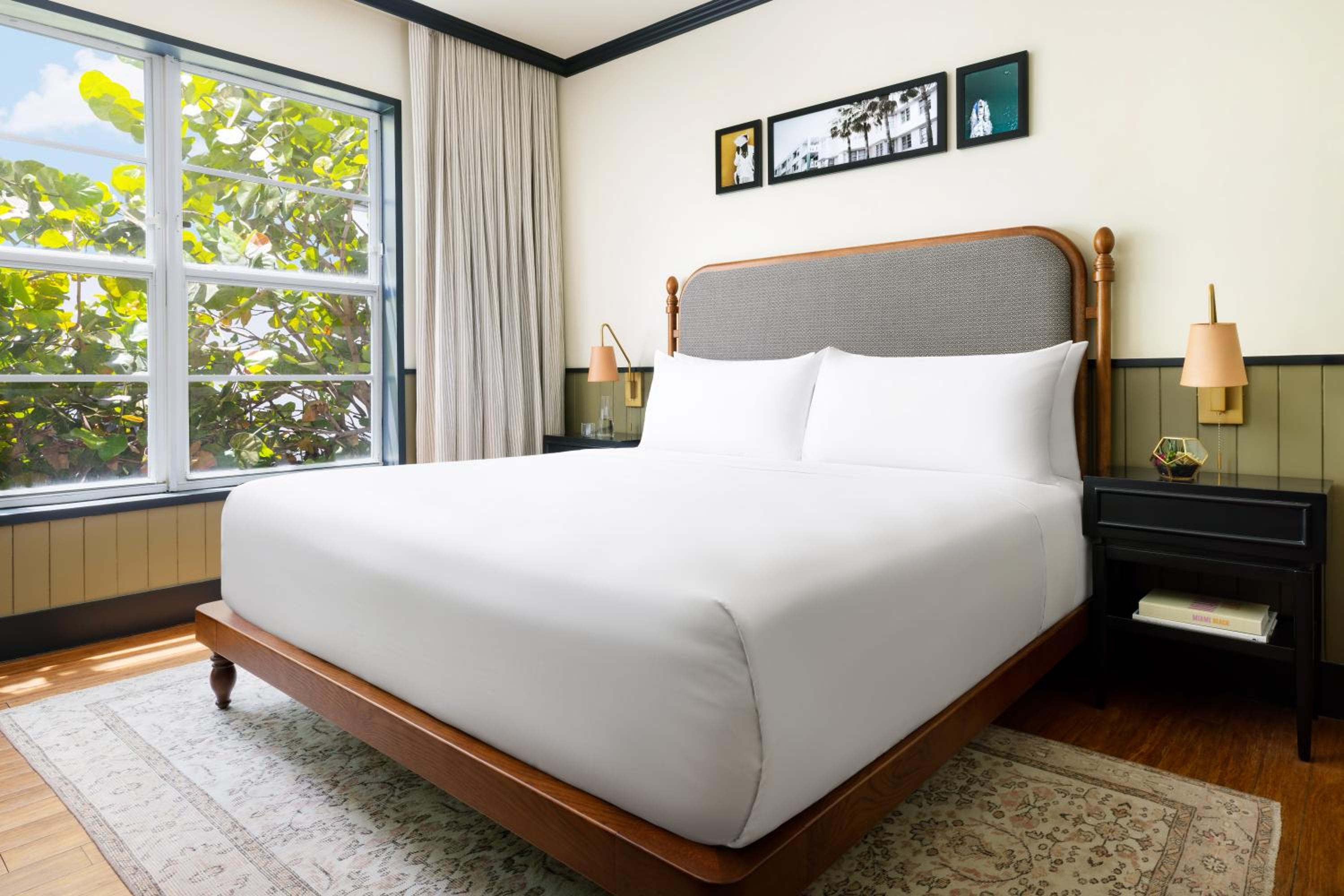 Classic King Room - 1 King Bed