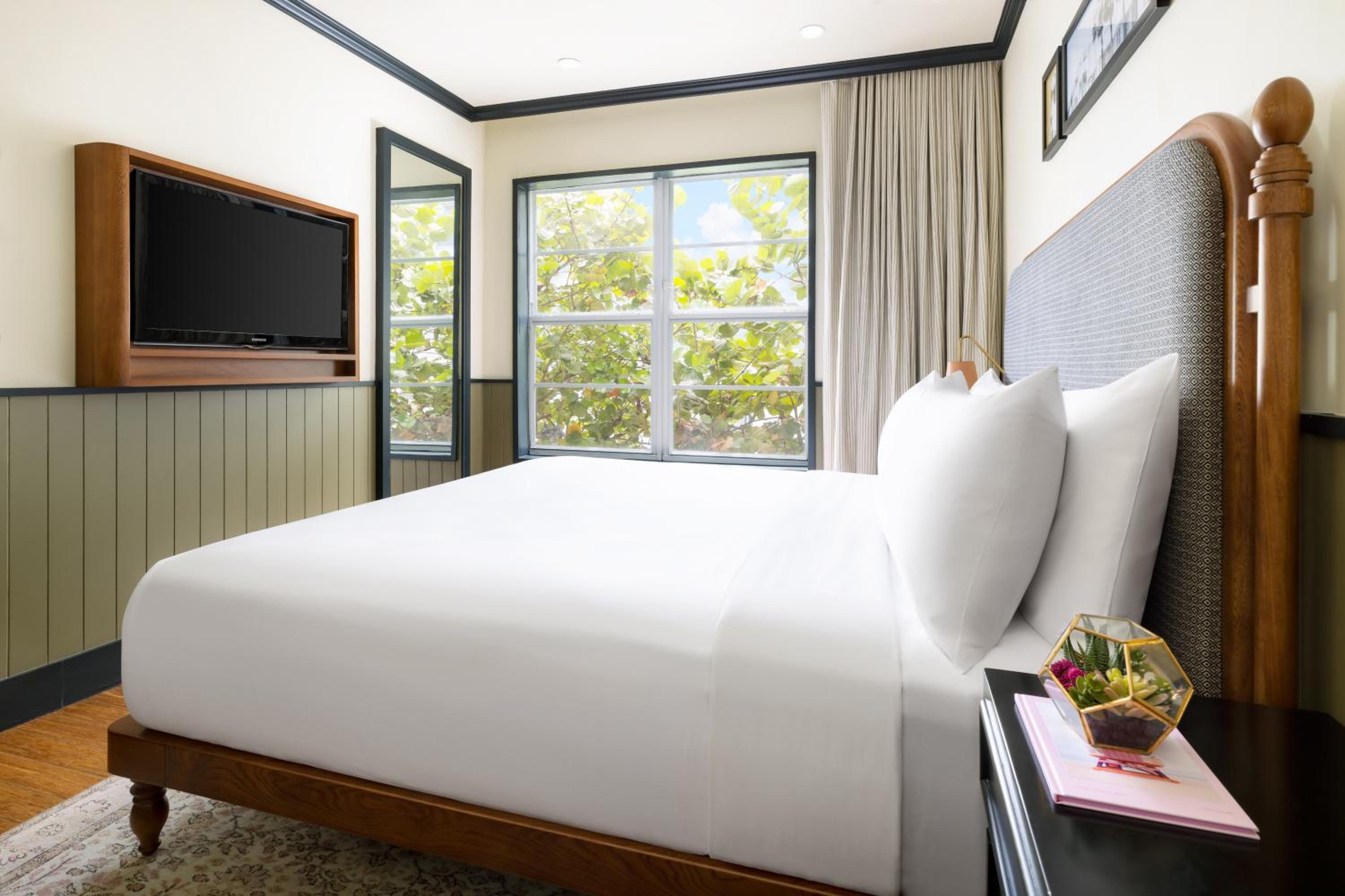 Classic King Room - 1 King Bed