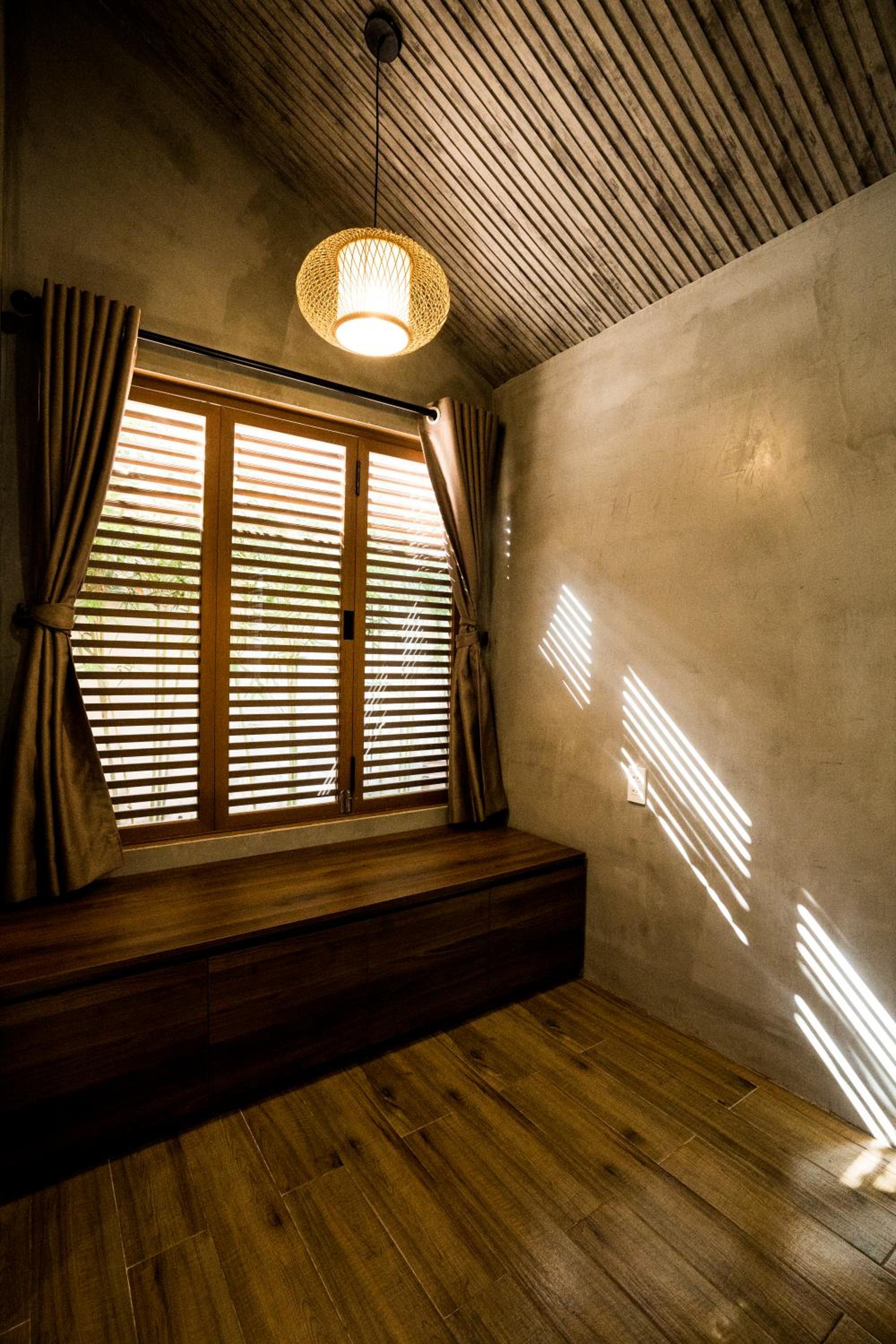 King Room with Garden View - Photo 9