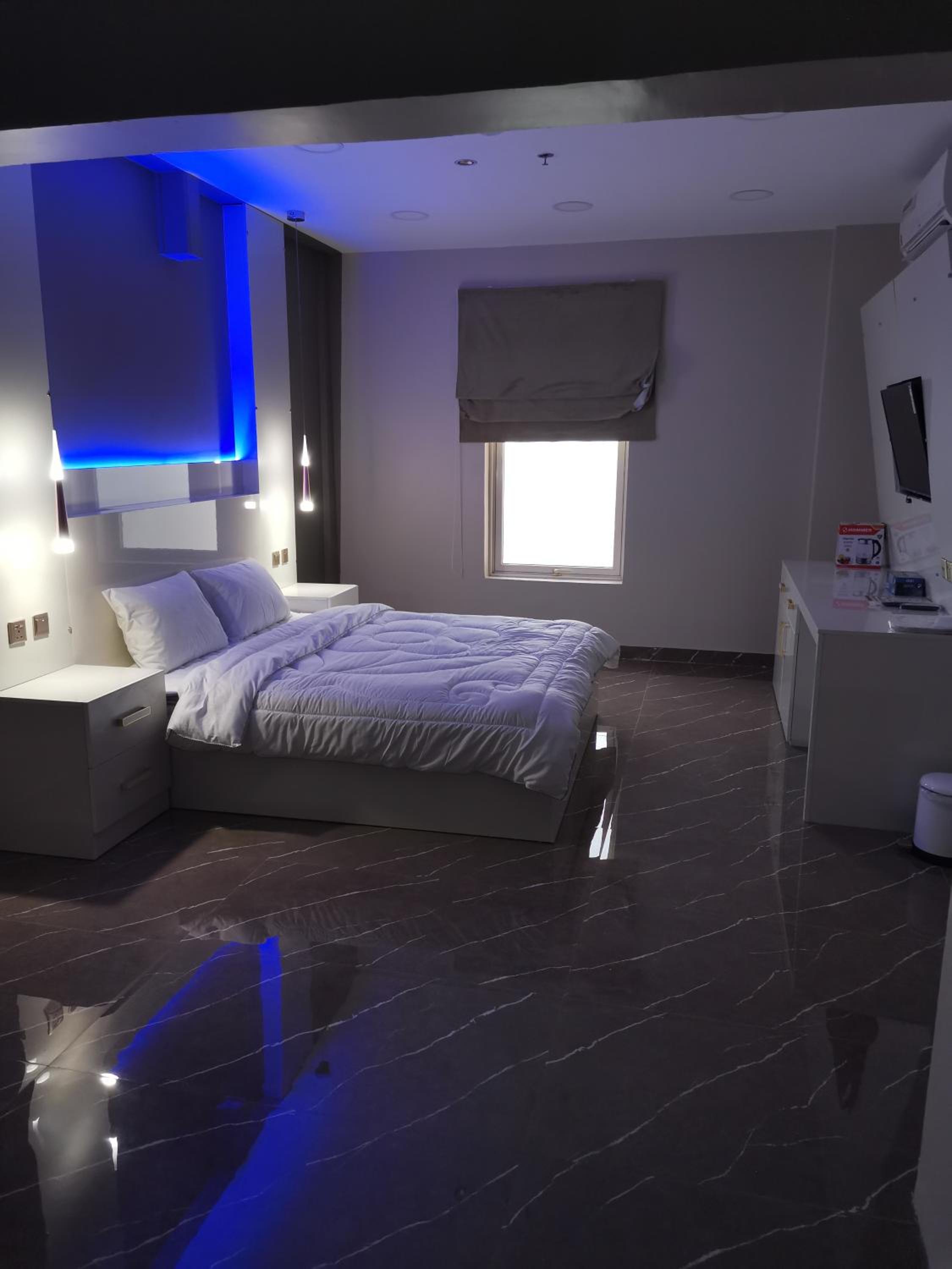 Double Or Twin Room With Side Sea View