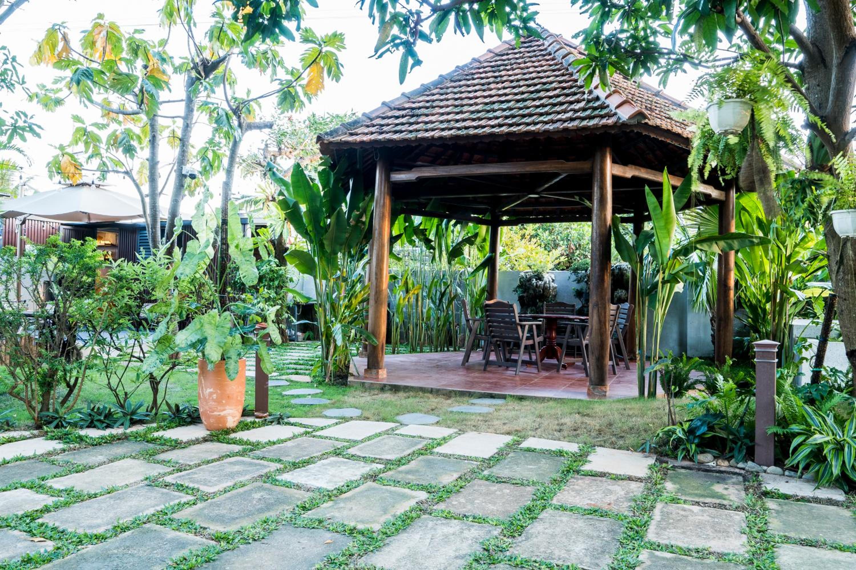 King Room with Garden View - Photo 70