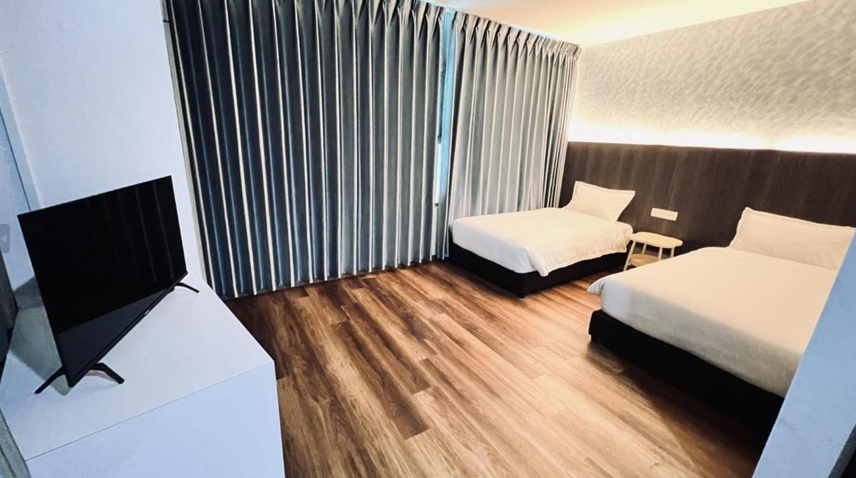 Standard Twin Room