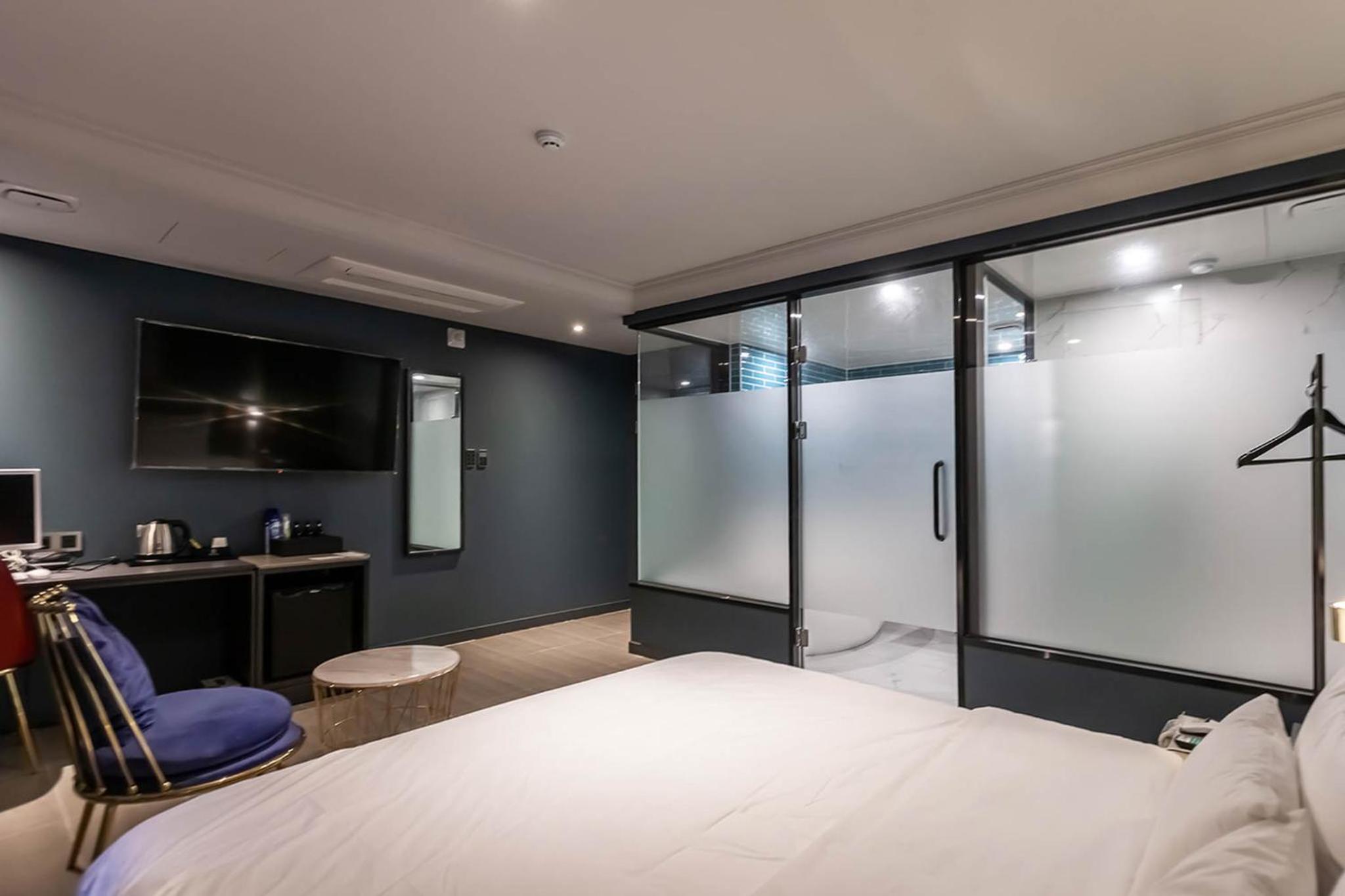 Deluxe Double Room - Photo 2