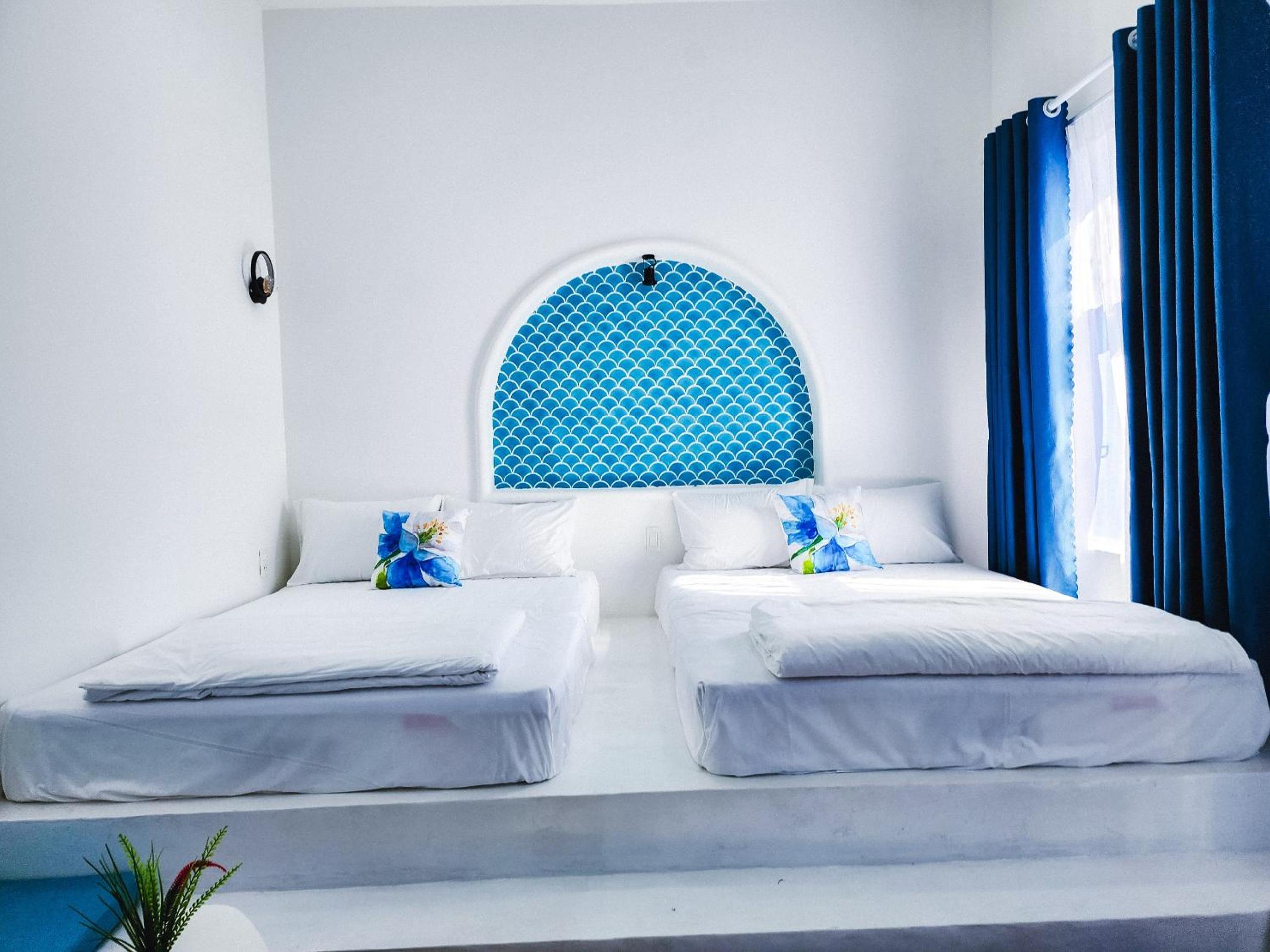 Superior Double or Twin Room with Pool View