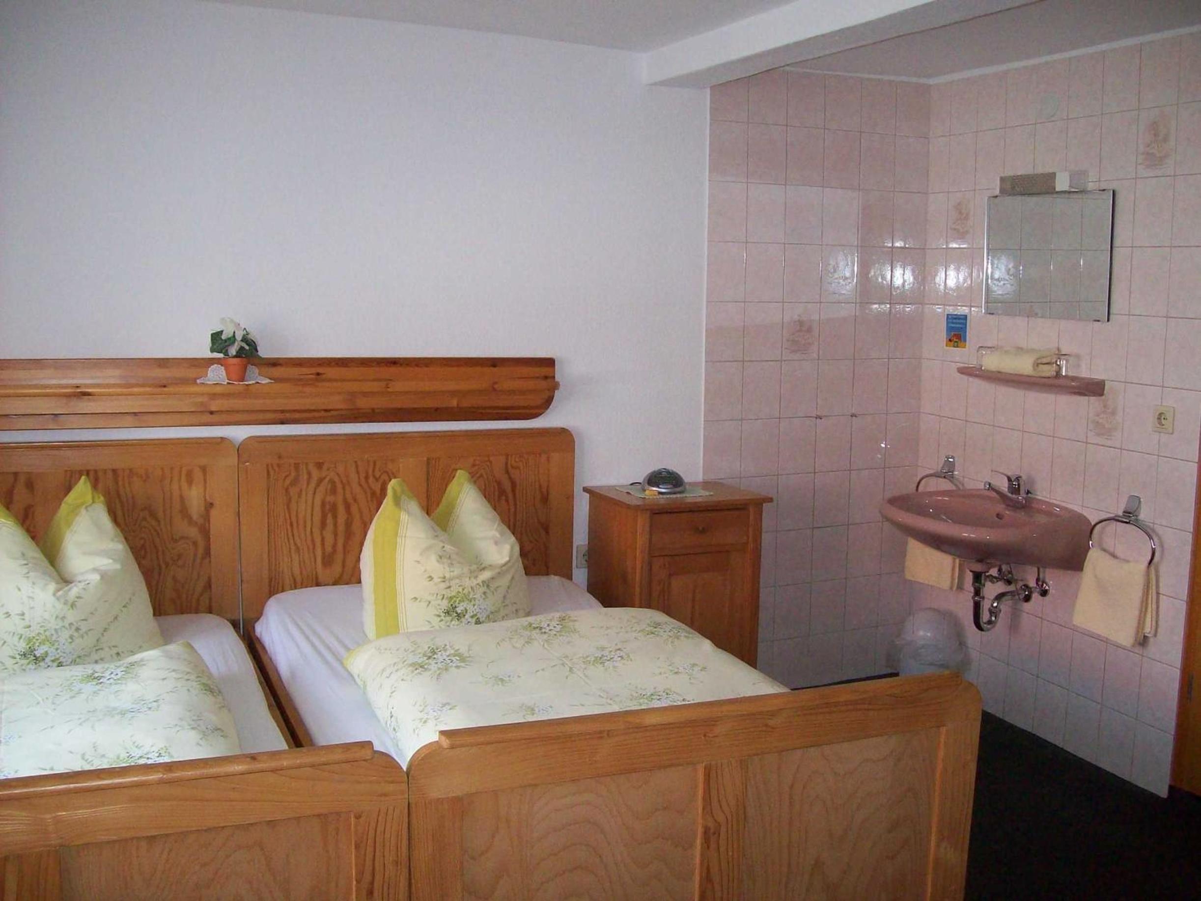 Double Room with Shower photo 3
