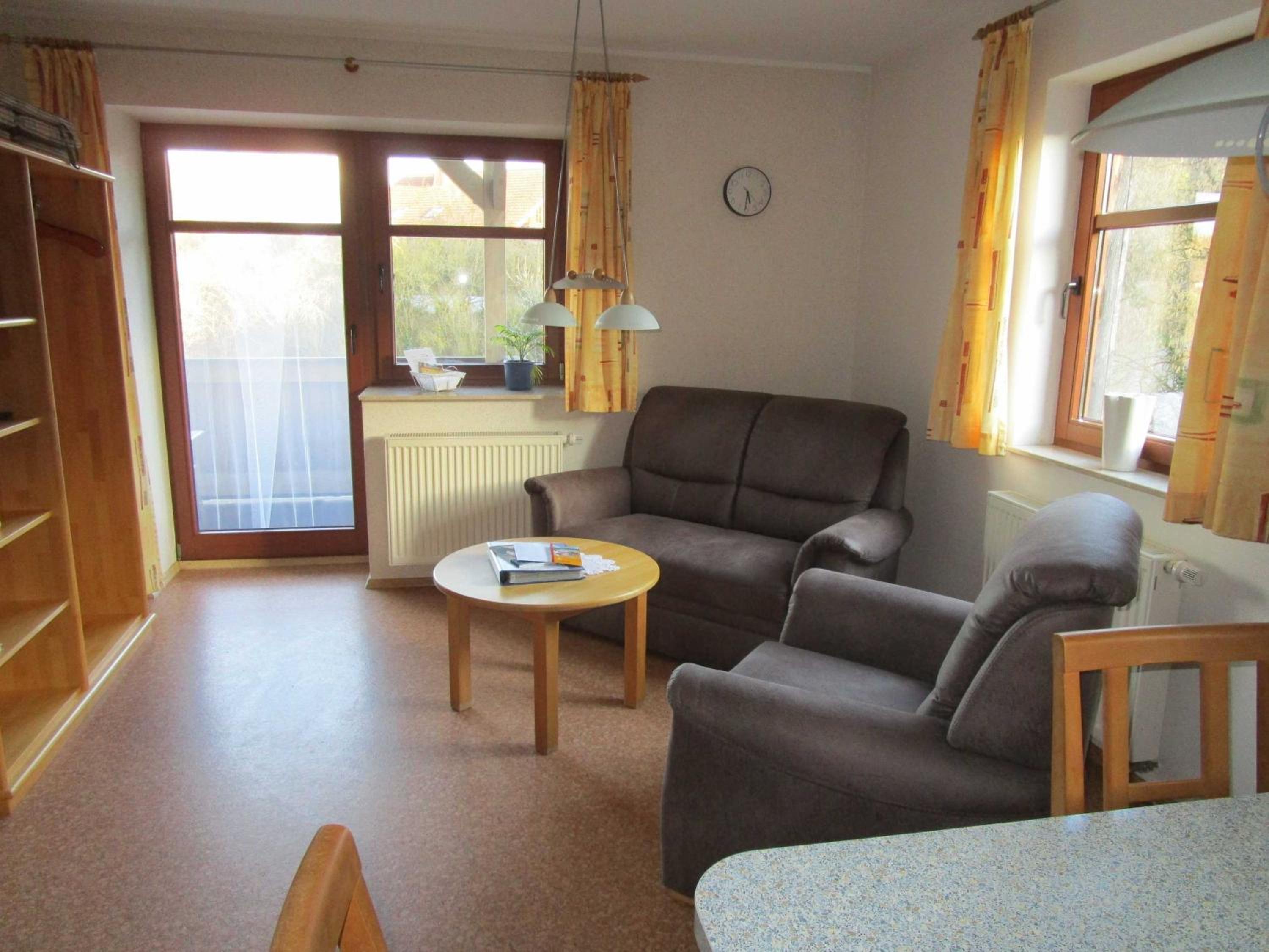 Apartment with Balcony photo 3