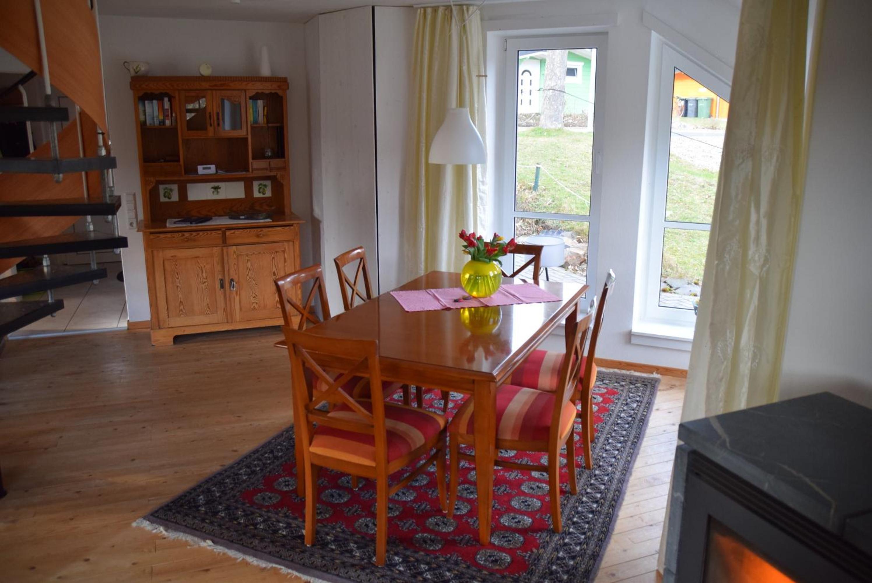 Three-Bedroom House photo 2