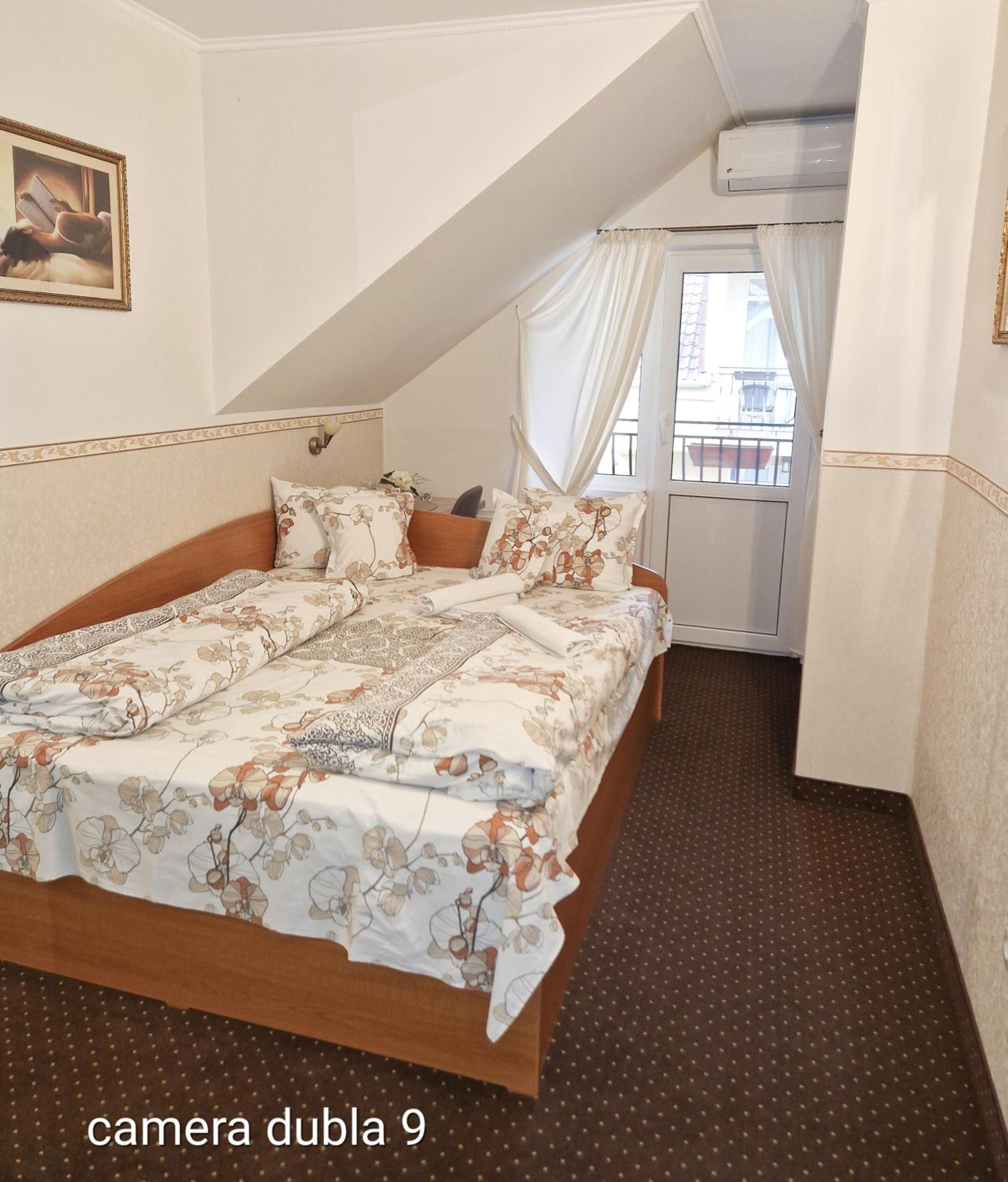Double Room - Photo 1