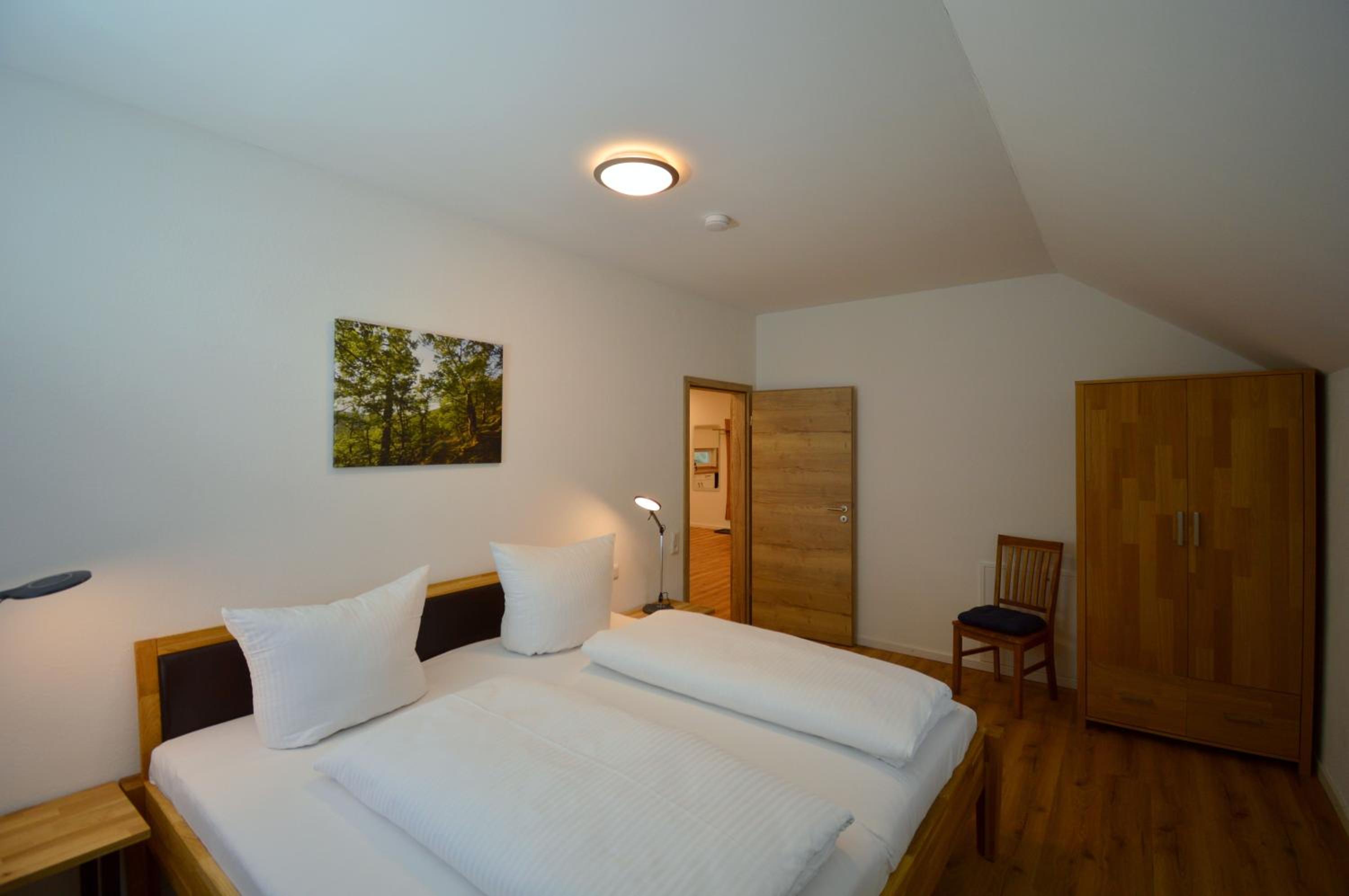 Two-Bedroom Apartment with Shower  photo 1
