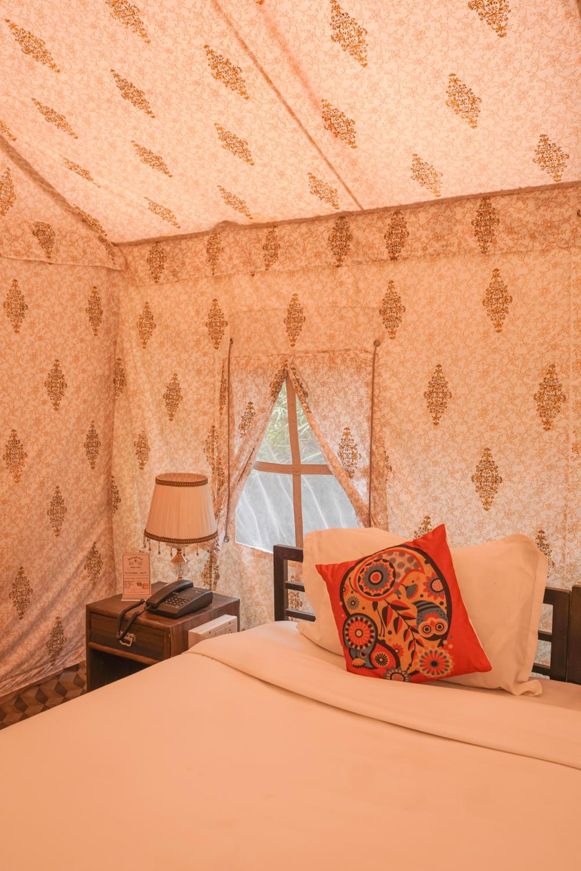Tent - Photo 3