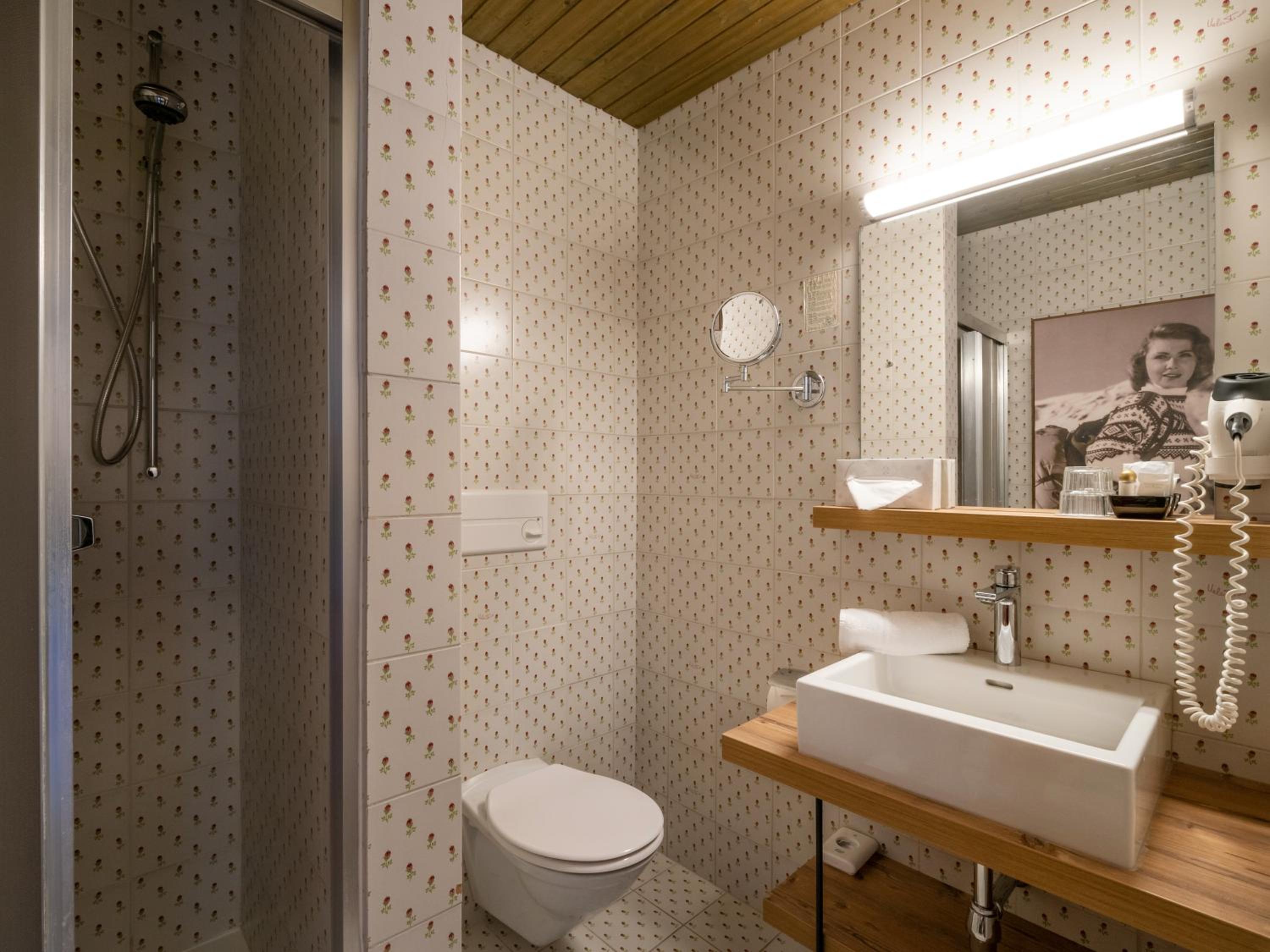 Single Room photo 3