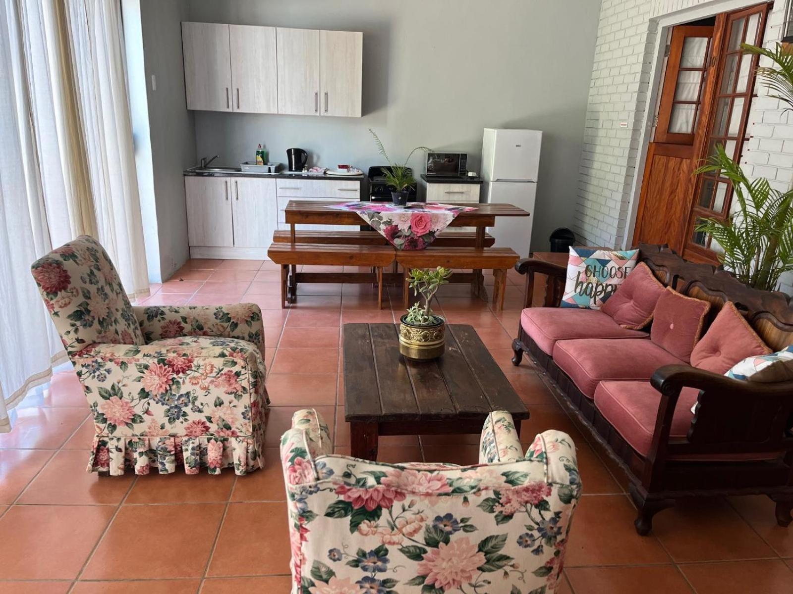 Standard Family Room photo 1