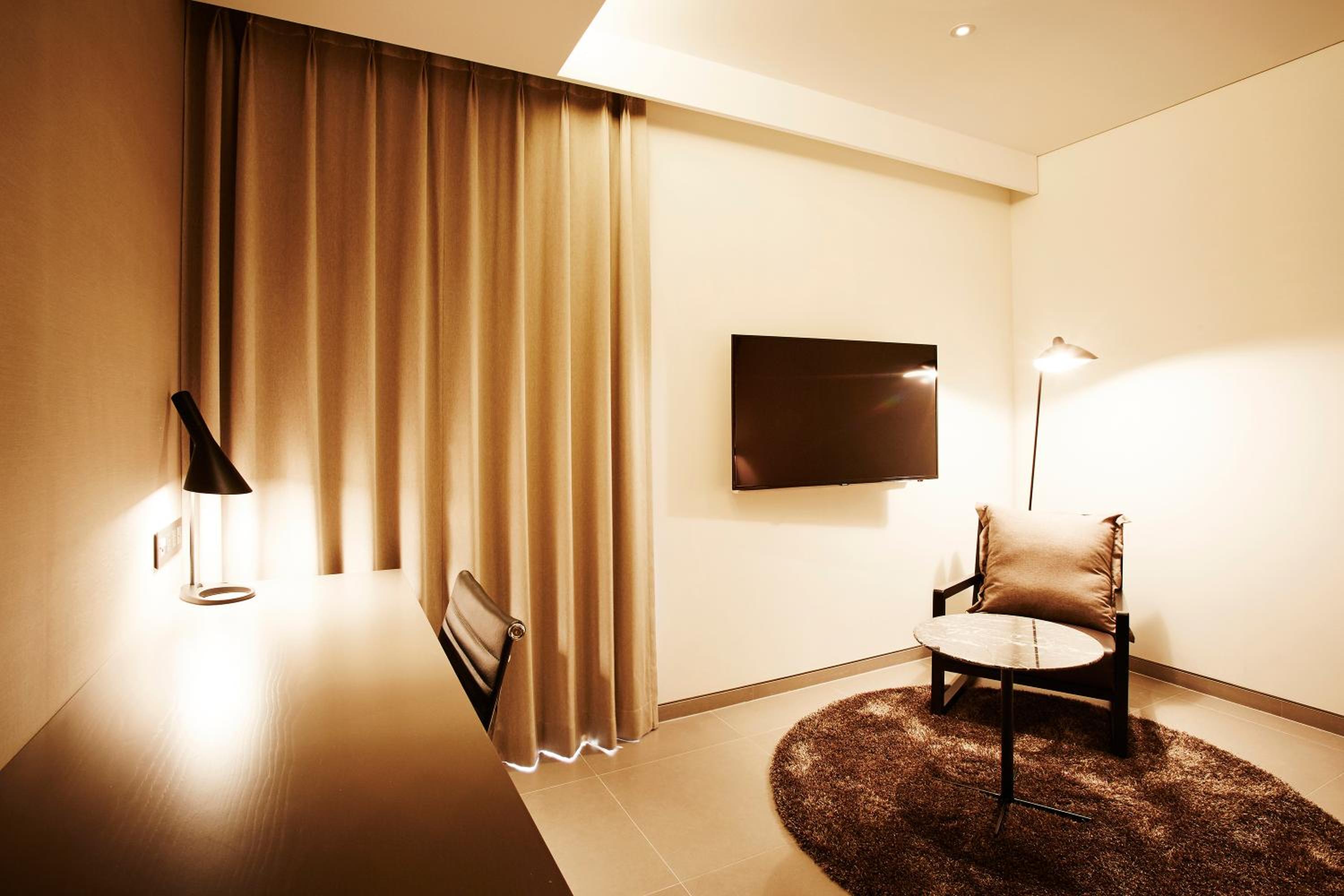 Superior Double Room with Bathtub photo 2