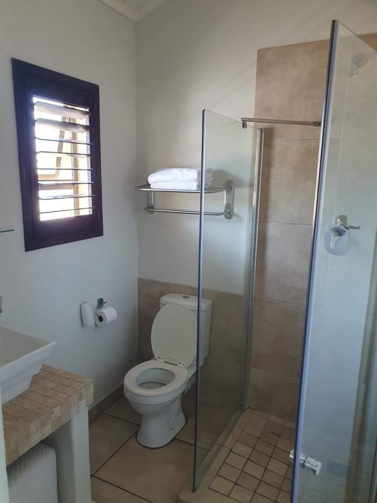 Double or Twin Room with Balcony photo 2
